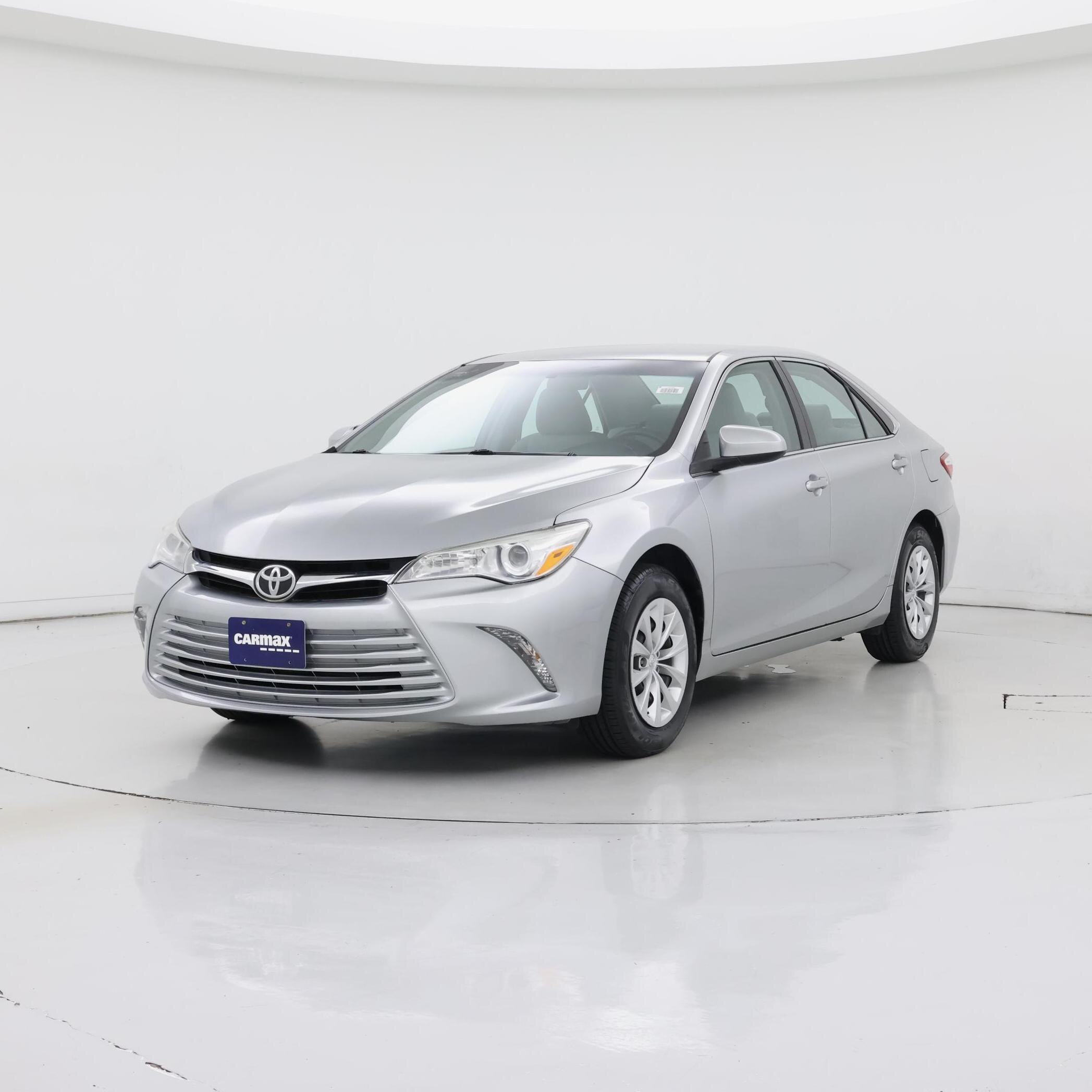 Thumbnail: 2017 Toyota Camry - 4