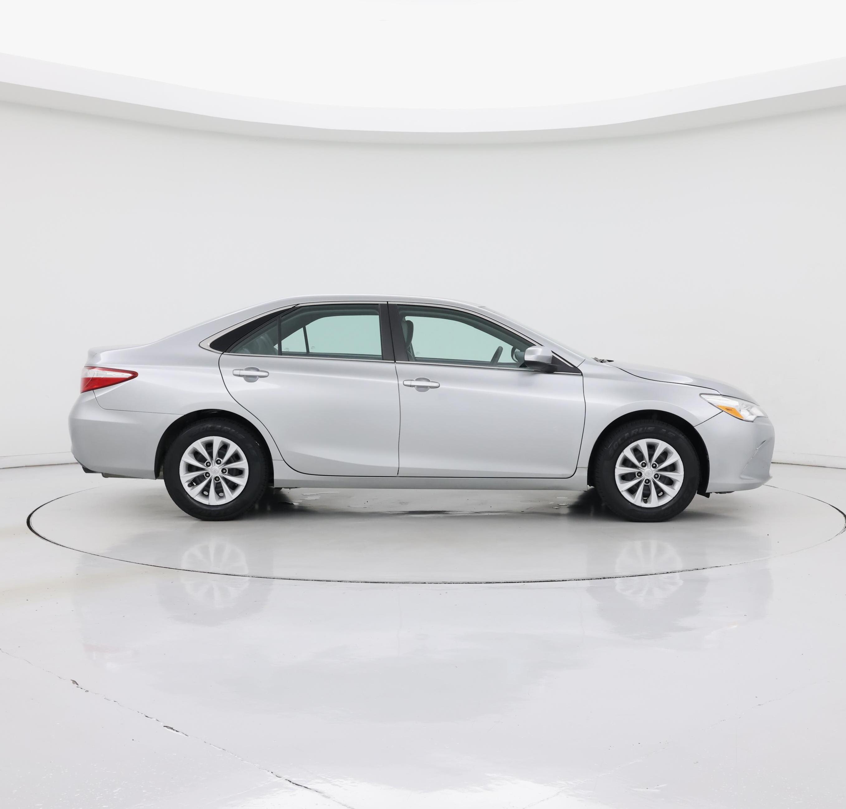 Thumbnail: 2017 Toyota Camry - 7