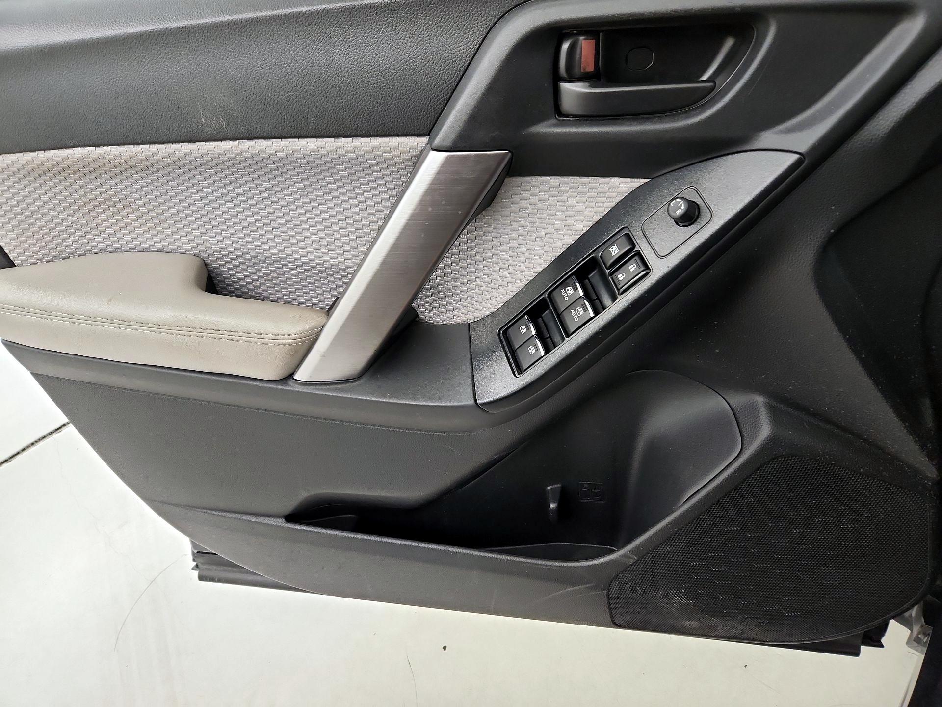 Thumbnail: 2018 Subaru Forester - 12