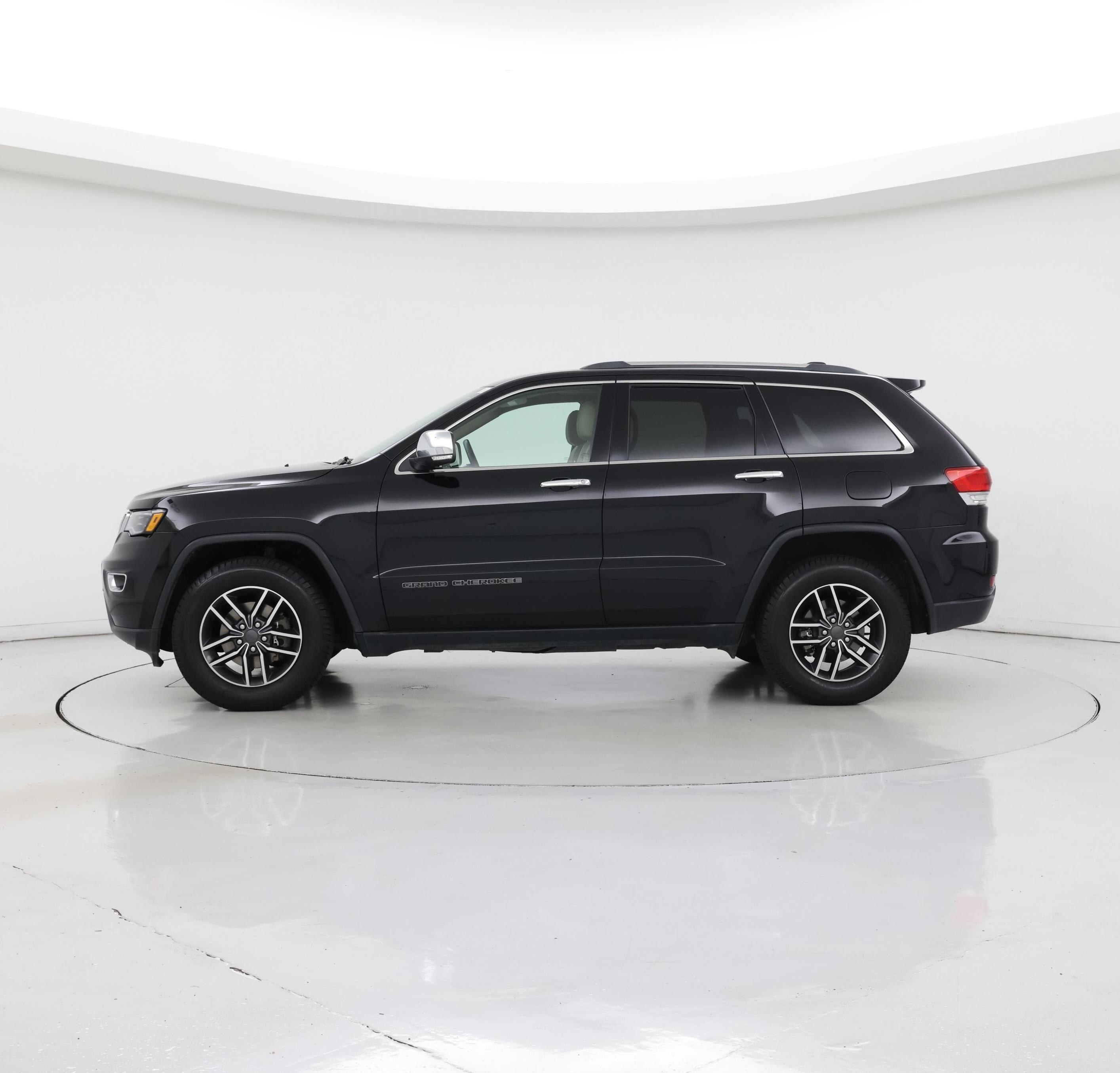 Thumbnail: 2019 Jeep Grand Cherokee - 3