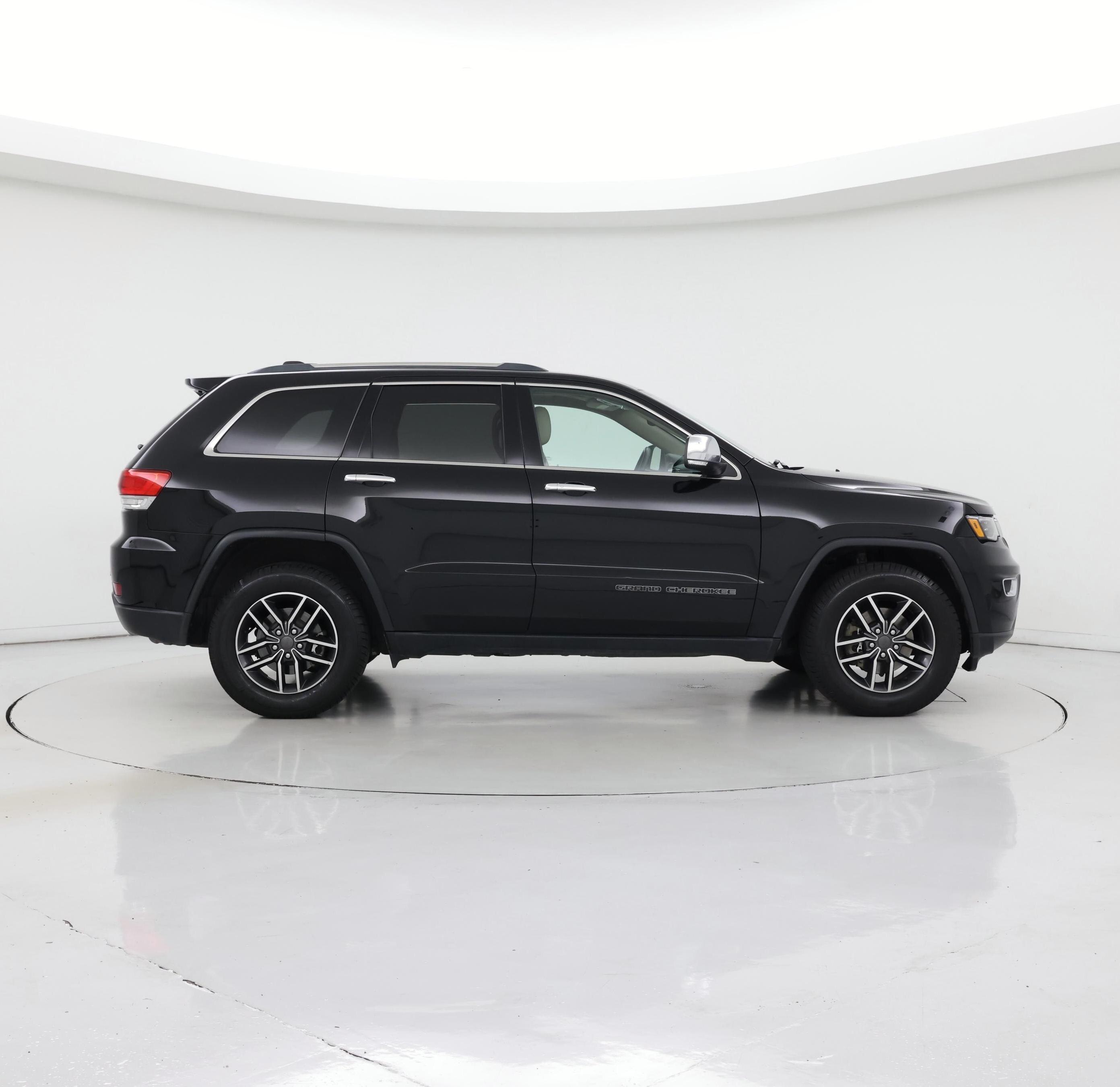 Thumbnail: 2019 Jeep Grand Cherokee - 7