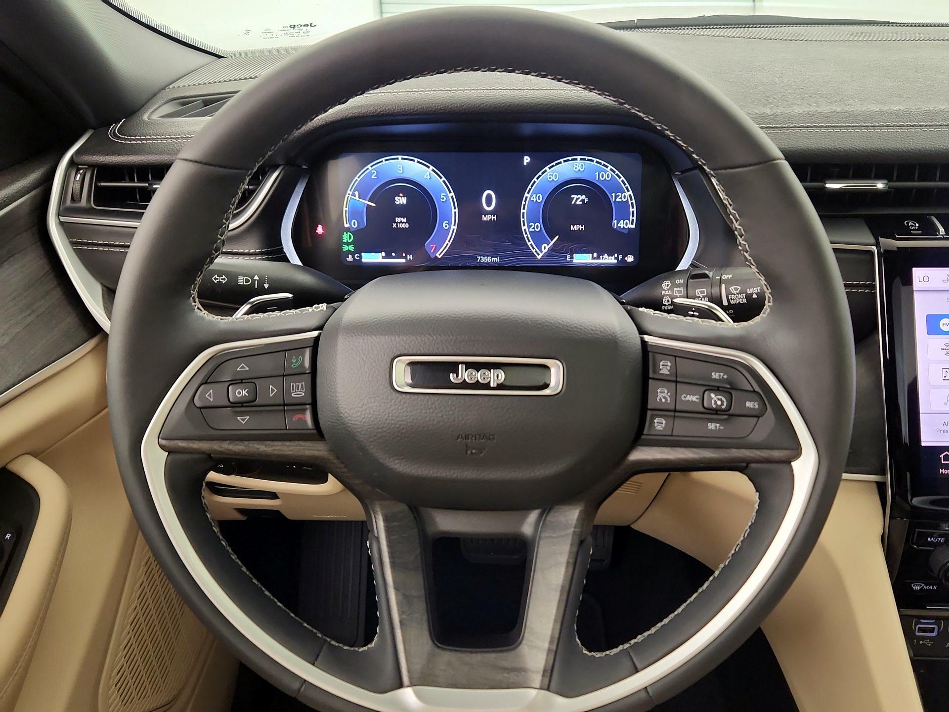 Thumbnail: 2025 Jeep Grand Cherokee - 10