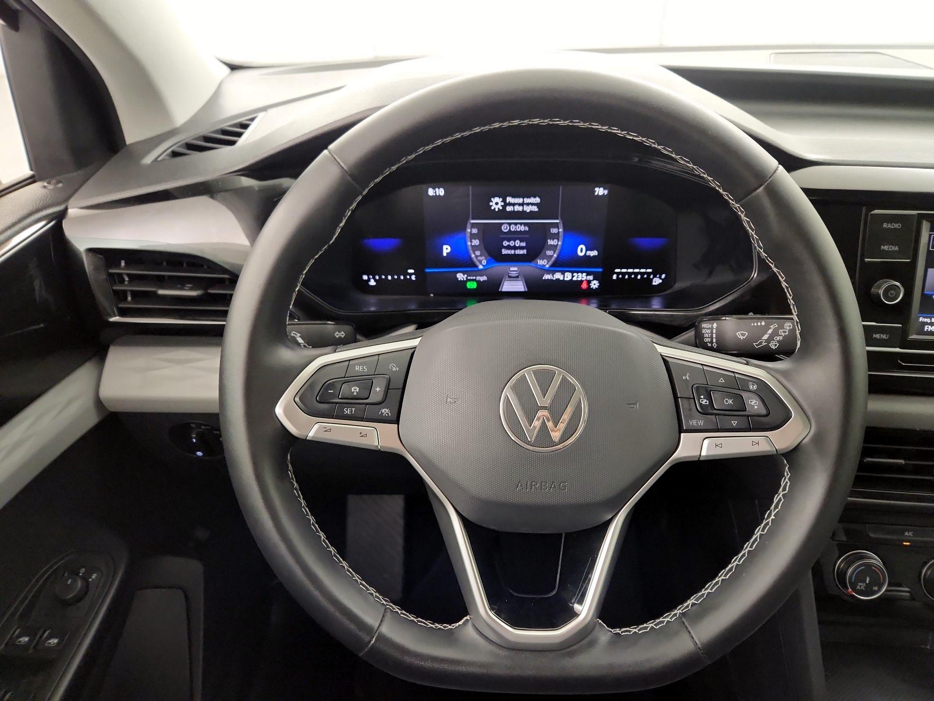 Thumbnail: 2024 Volkswagen Taos - 10