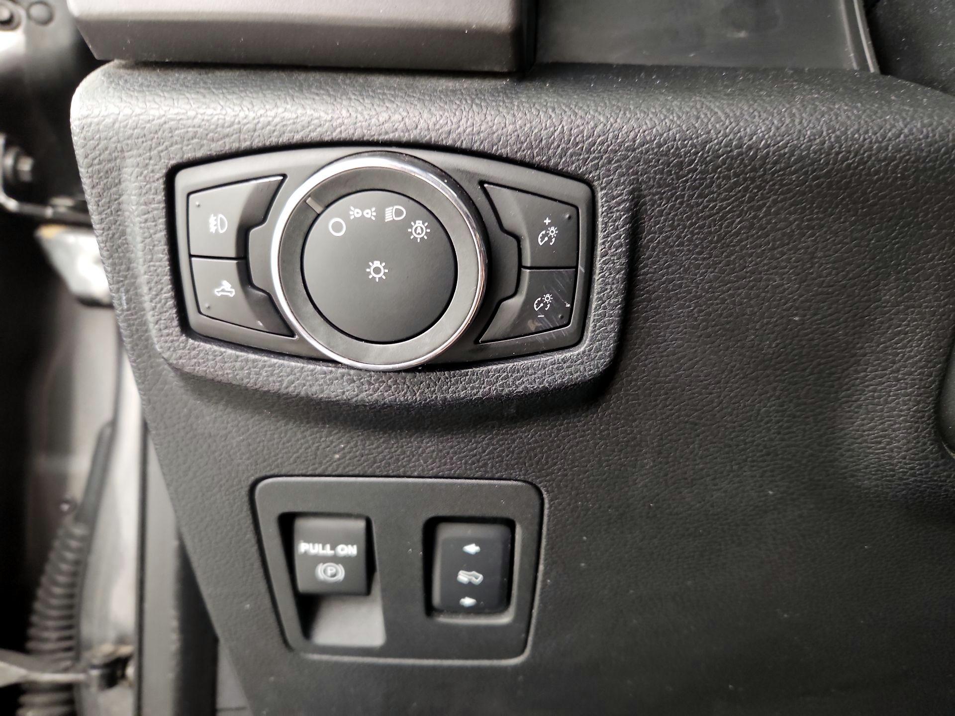 Thumbnail: 2015 Ford F-150 - 13