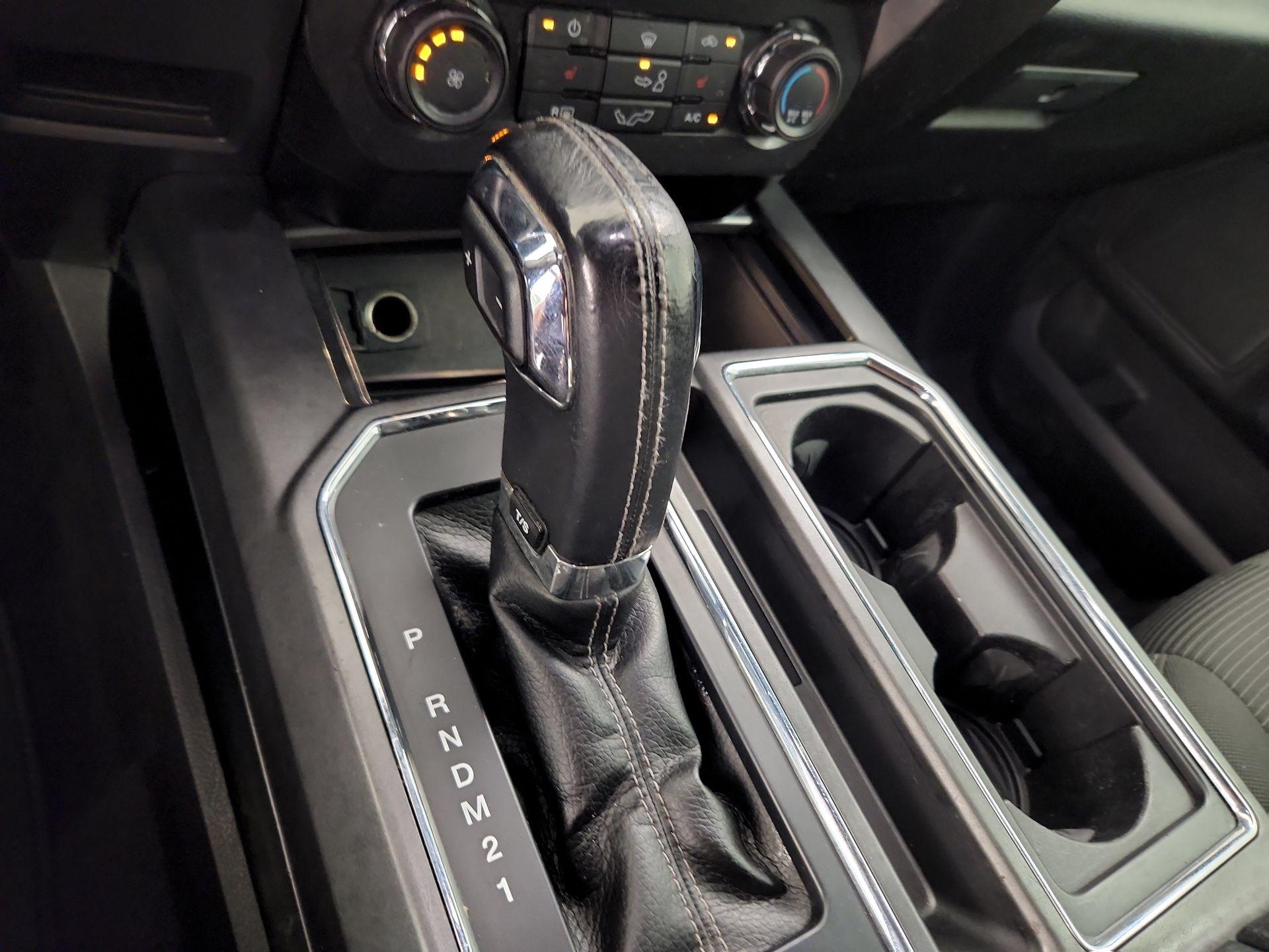 Thumbnail: 2015 Ford F-150 - 17