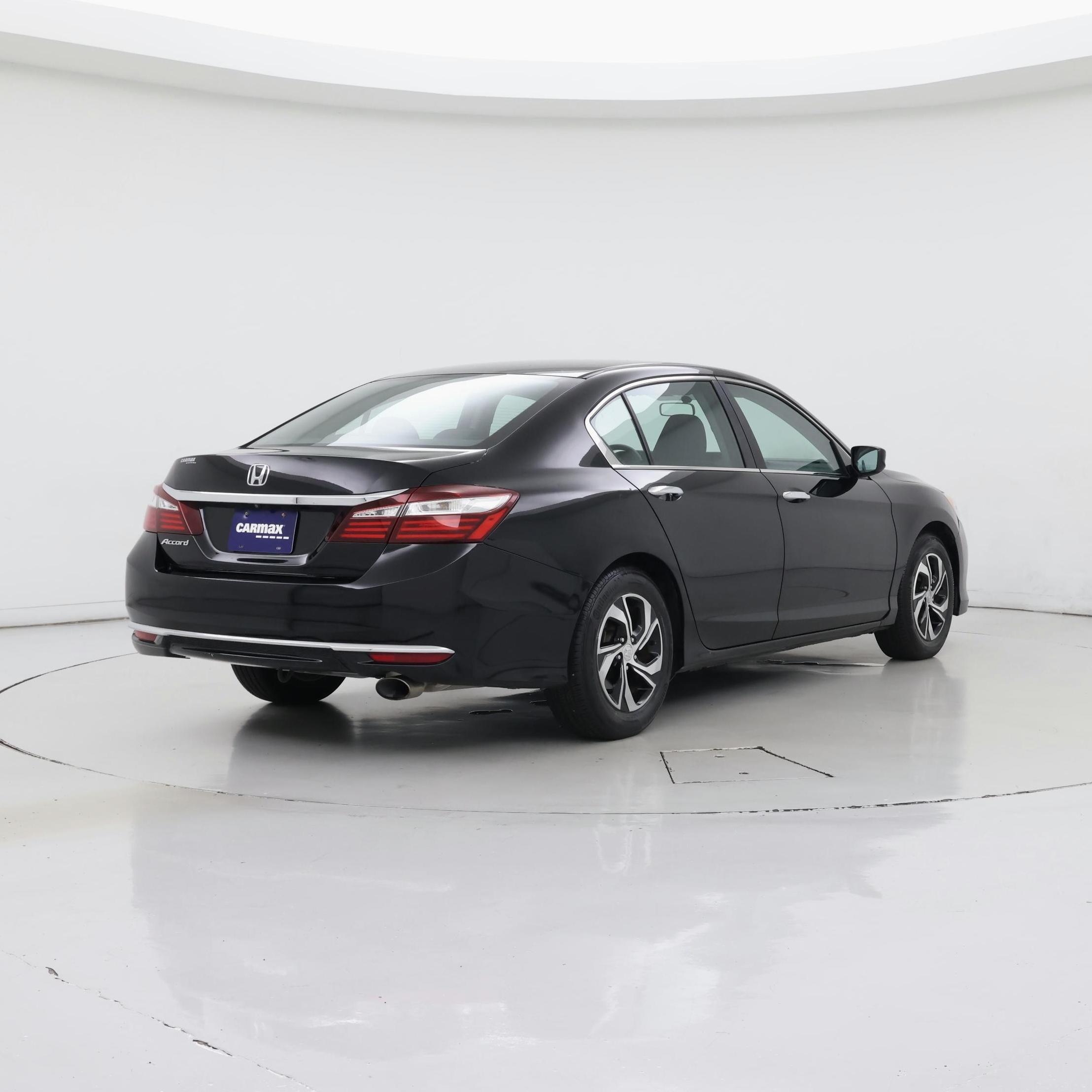 Thumbnail: 2017 Honda Accord - 8