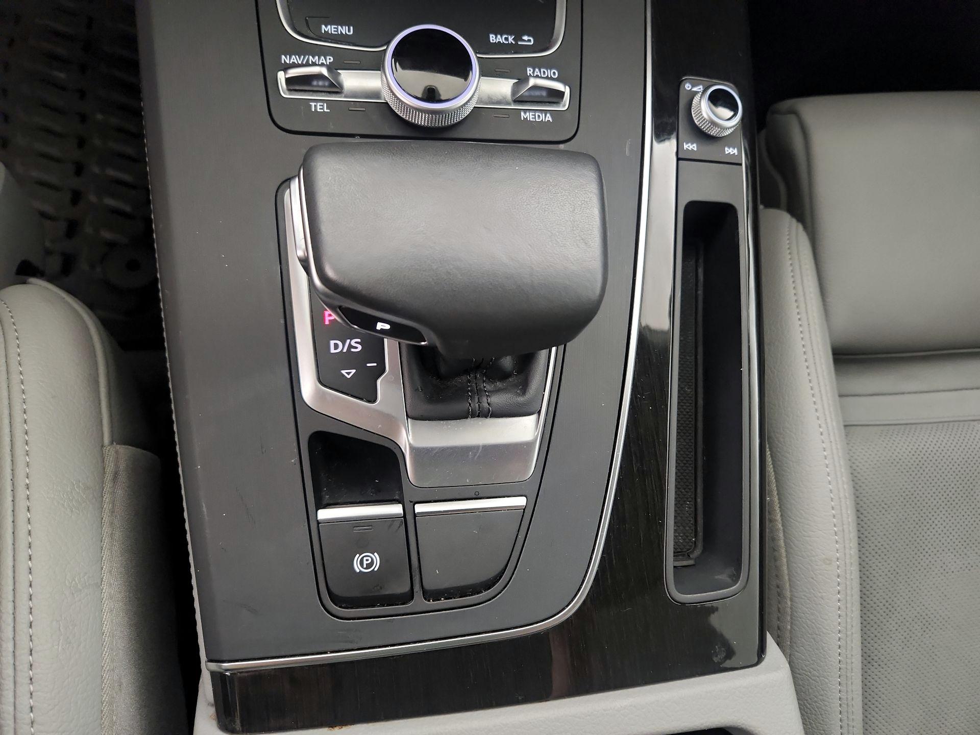 Thumbnail: 2019 Audi Q5 - 17