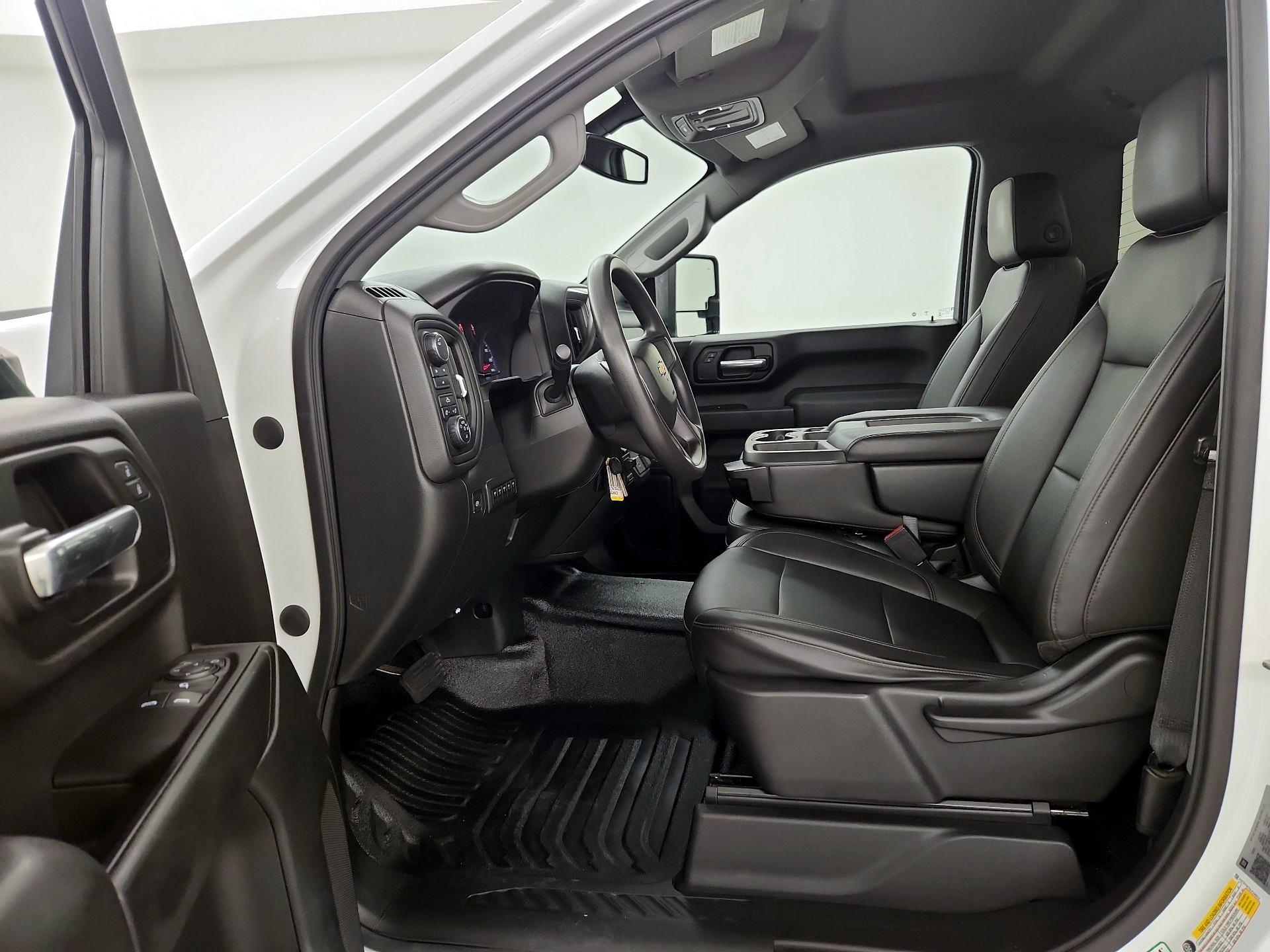 Thumbnail: 2020 Chevrolet Silverado 3500 - 11