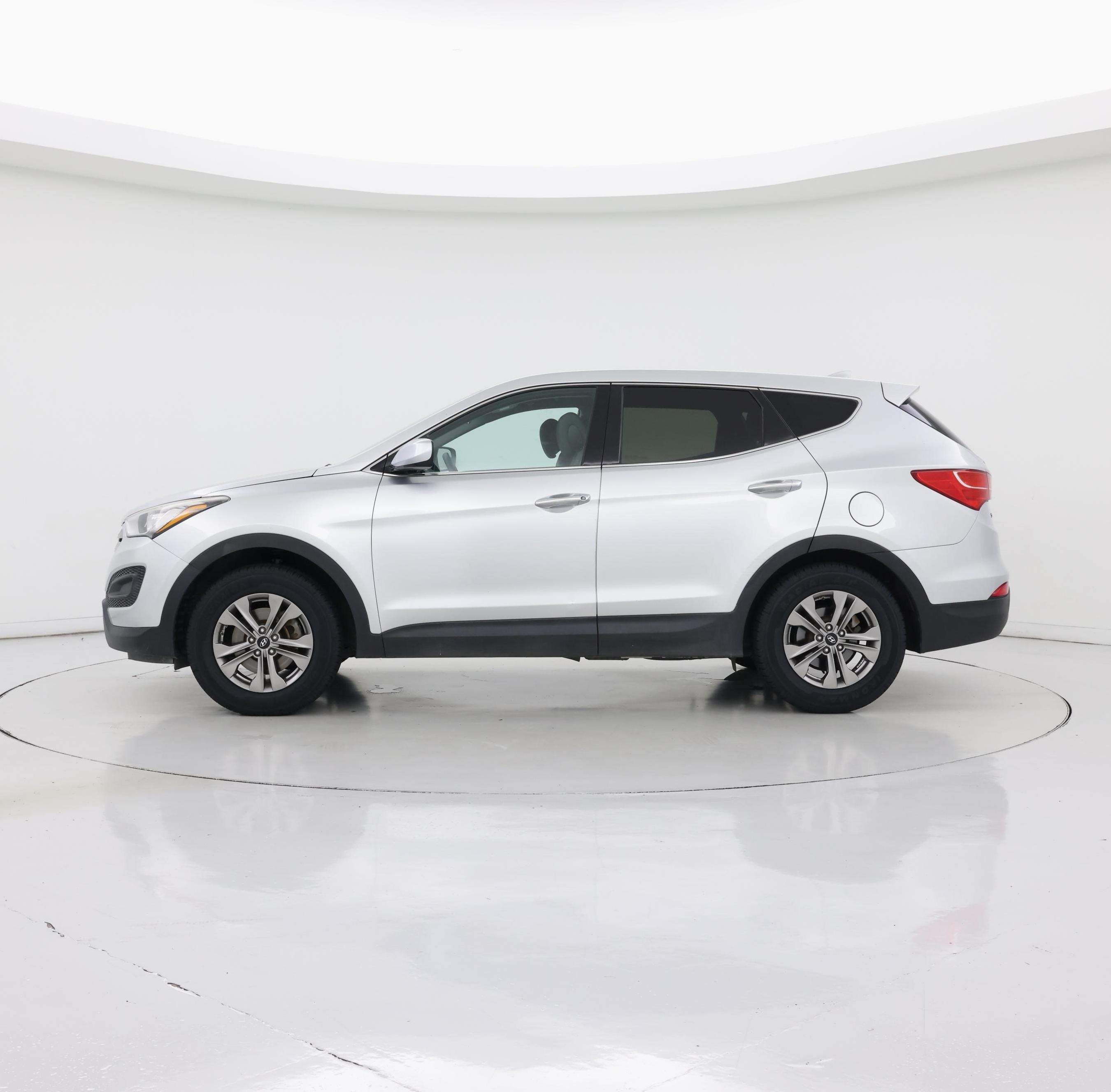 Thumbnail: 2016 Hyundai Santa Fe - 3