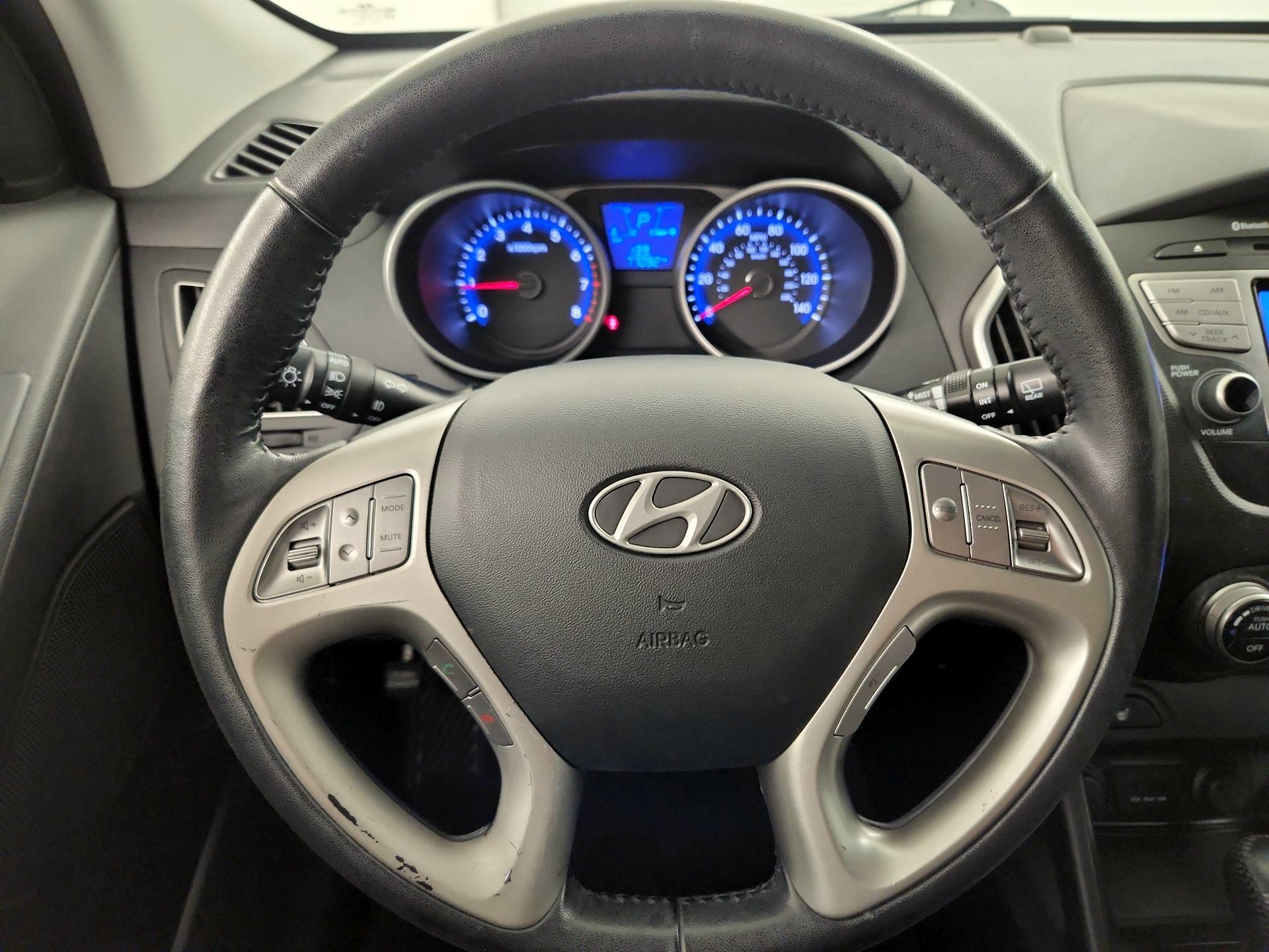 Thumbnail: 2013 Hyundai Tucson - 10