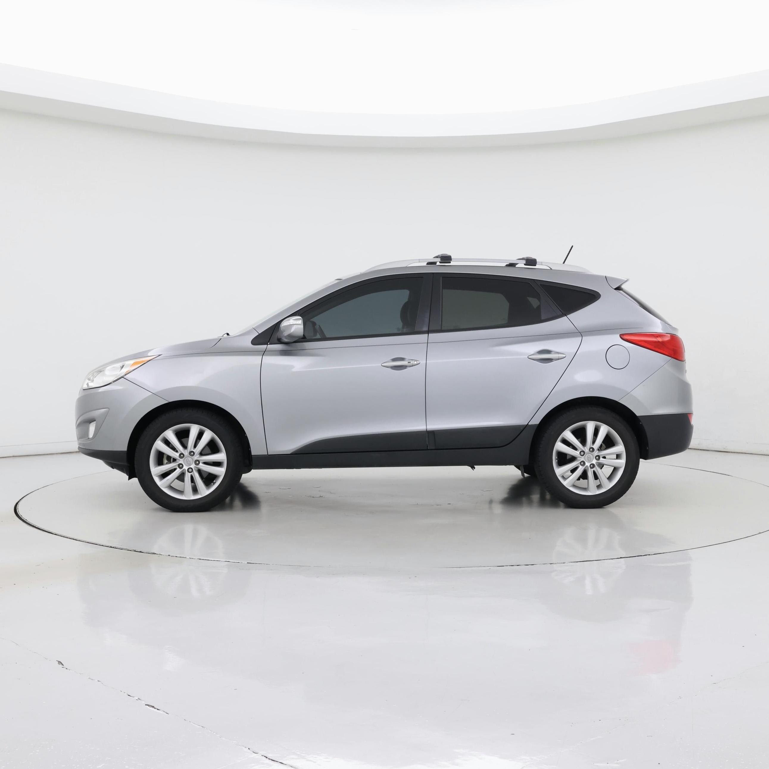 Thumbnail: 2013 Hyundai Tucson - 3