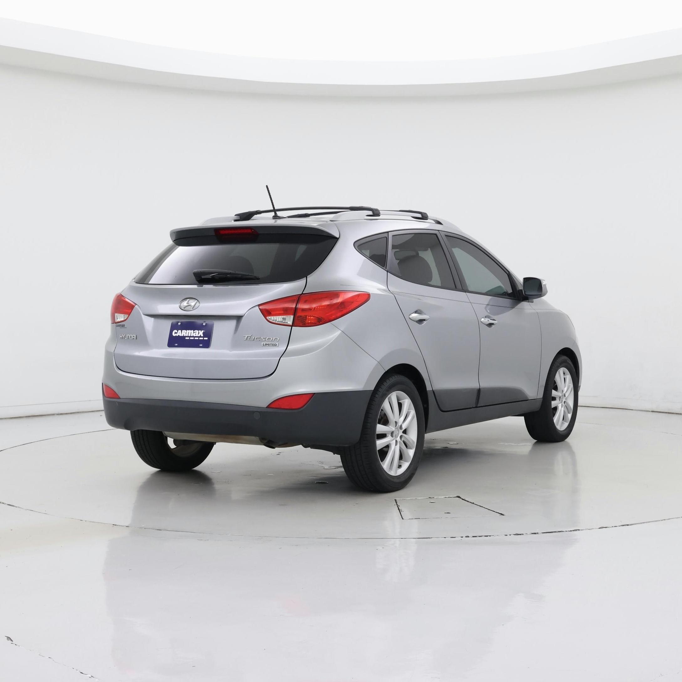 Thumbnail: 2013 Hyundai Tucson - 8