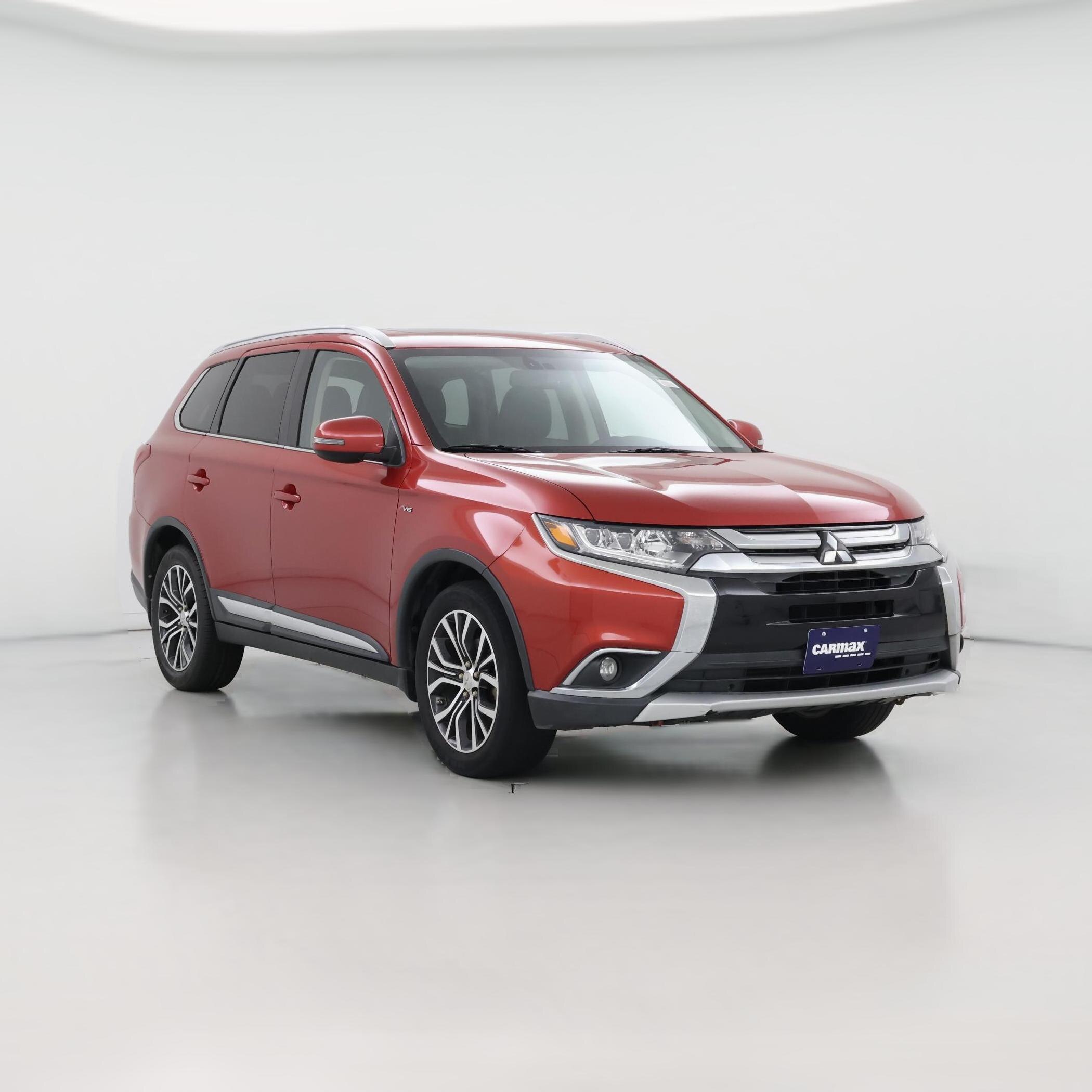 Thumbnail: 2016 Mitsubishi Outlander - 1