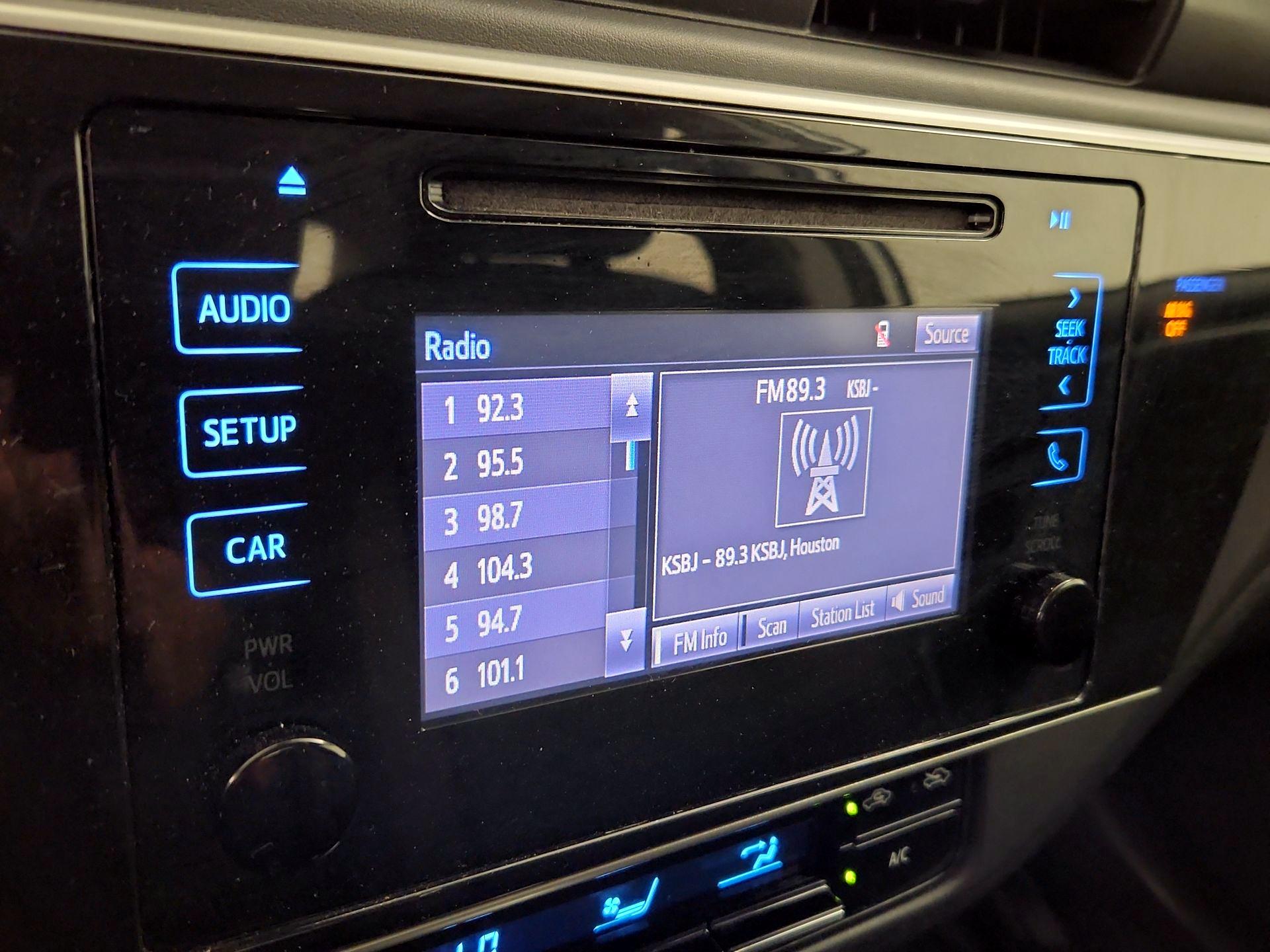 Thumbnail: 2019 Toyota Corolla - 15