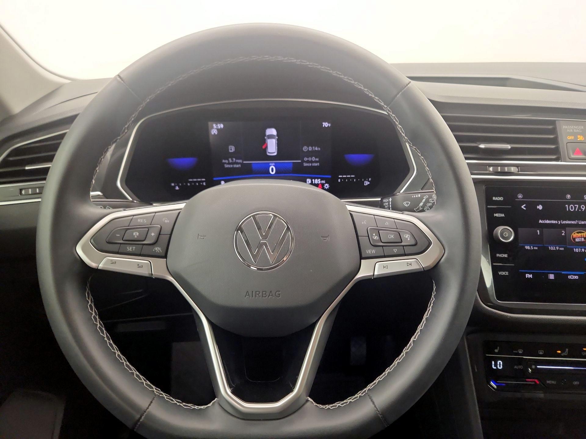 Thumbnail: 2022 Volkswagen Tiguan - 10
