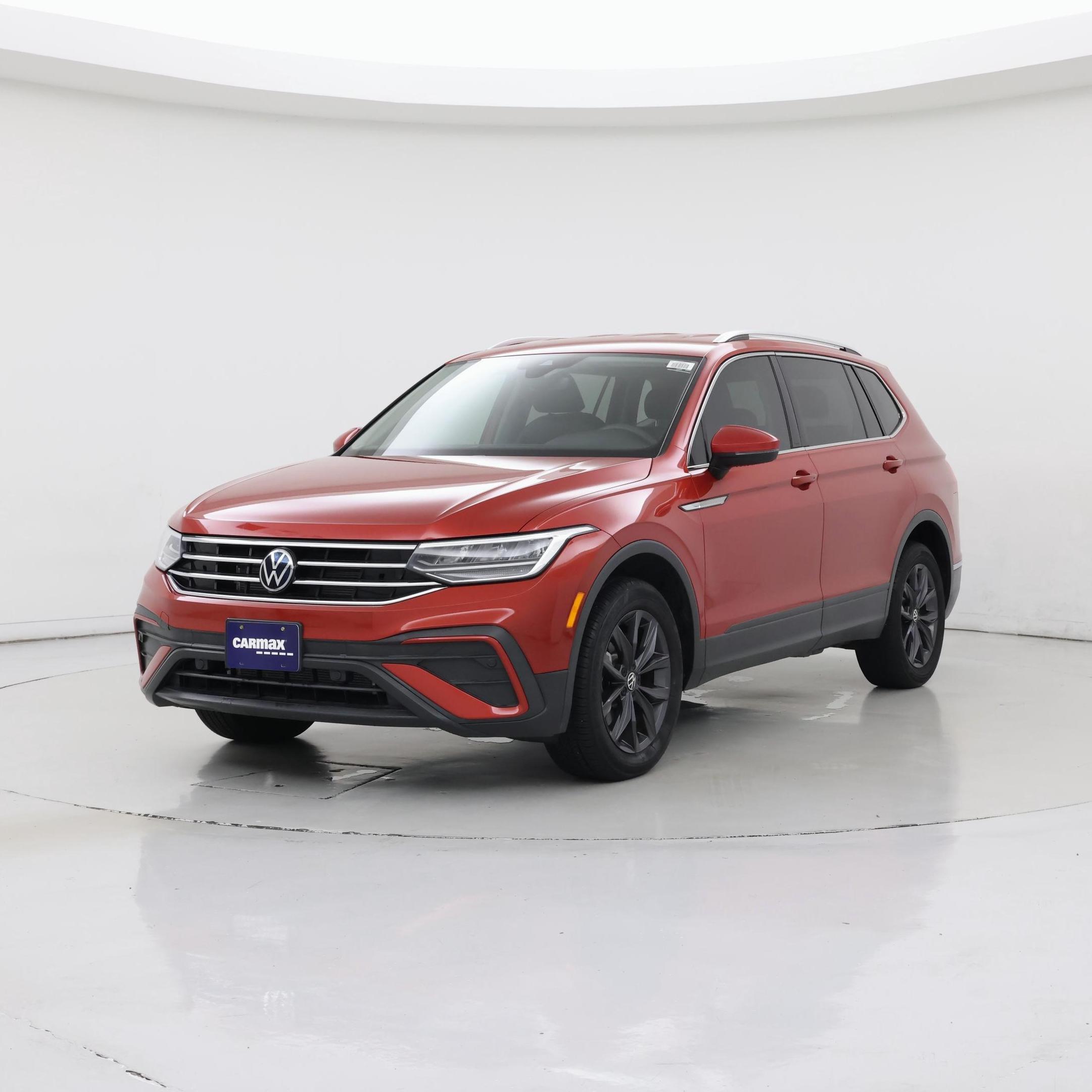 Thumbnail: 2022 Volkswagen Tiguan - 4