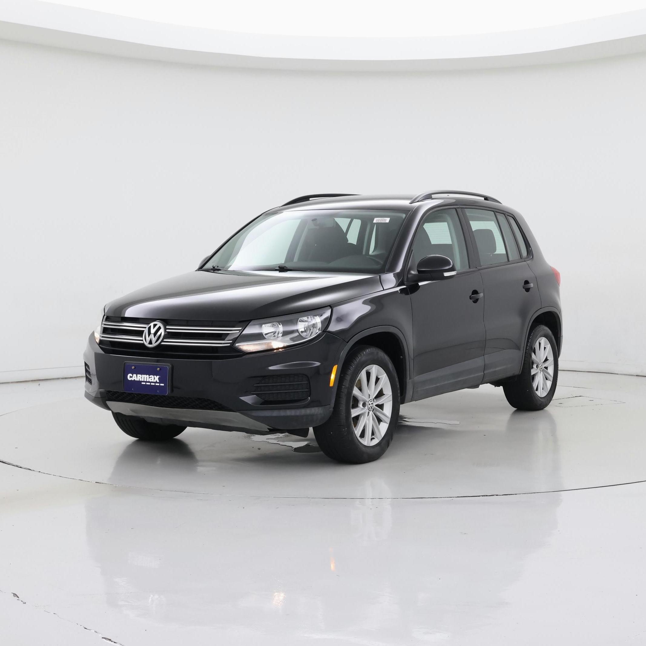 Thumbnail: 2018 Volkswagen Tiguan - 4