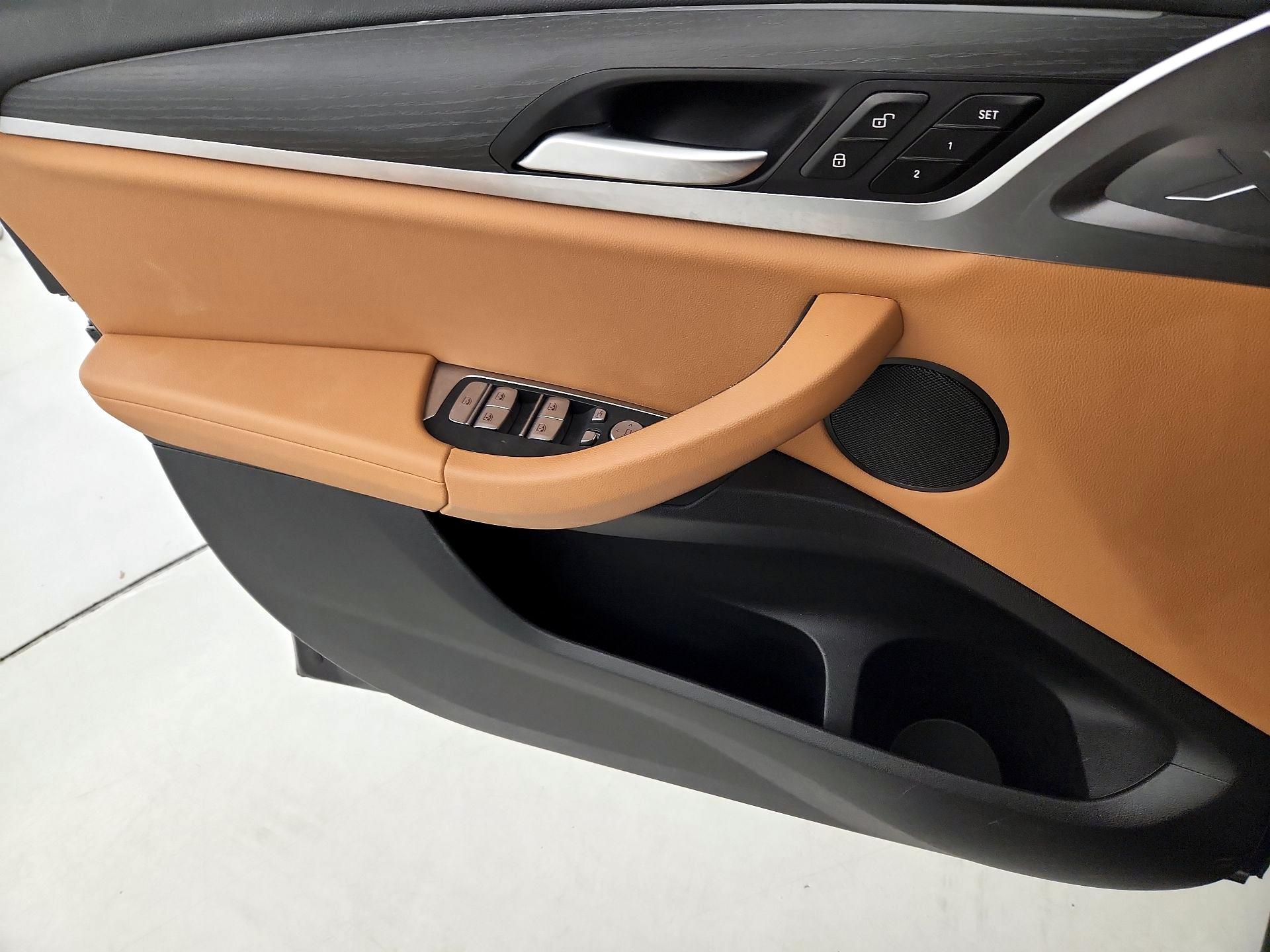 Thumbnail: 2022 BMW X4 - 12