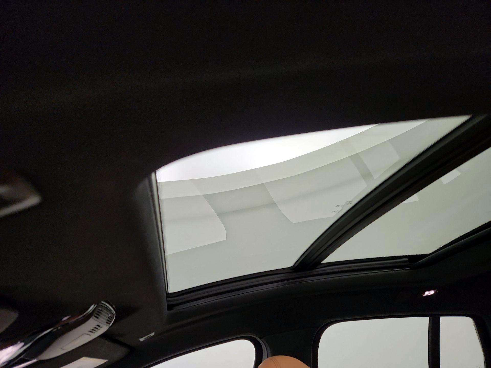 Thumbnail: 2022 BMW X4 - 20