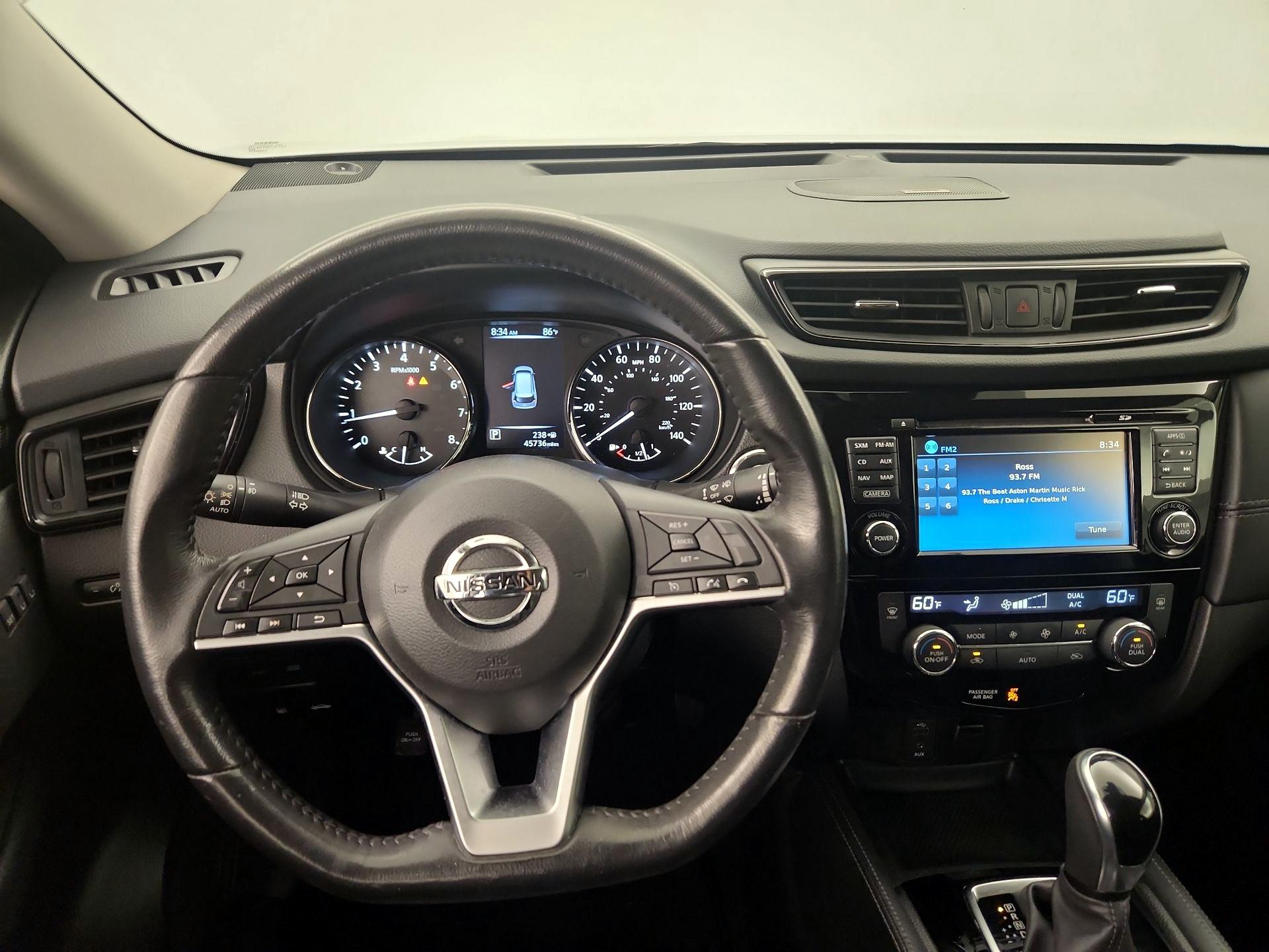 Thumbnail: 2017 Nissan Rogue - 10