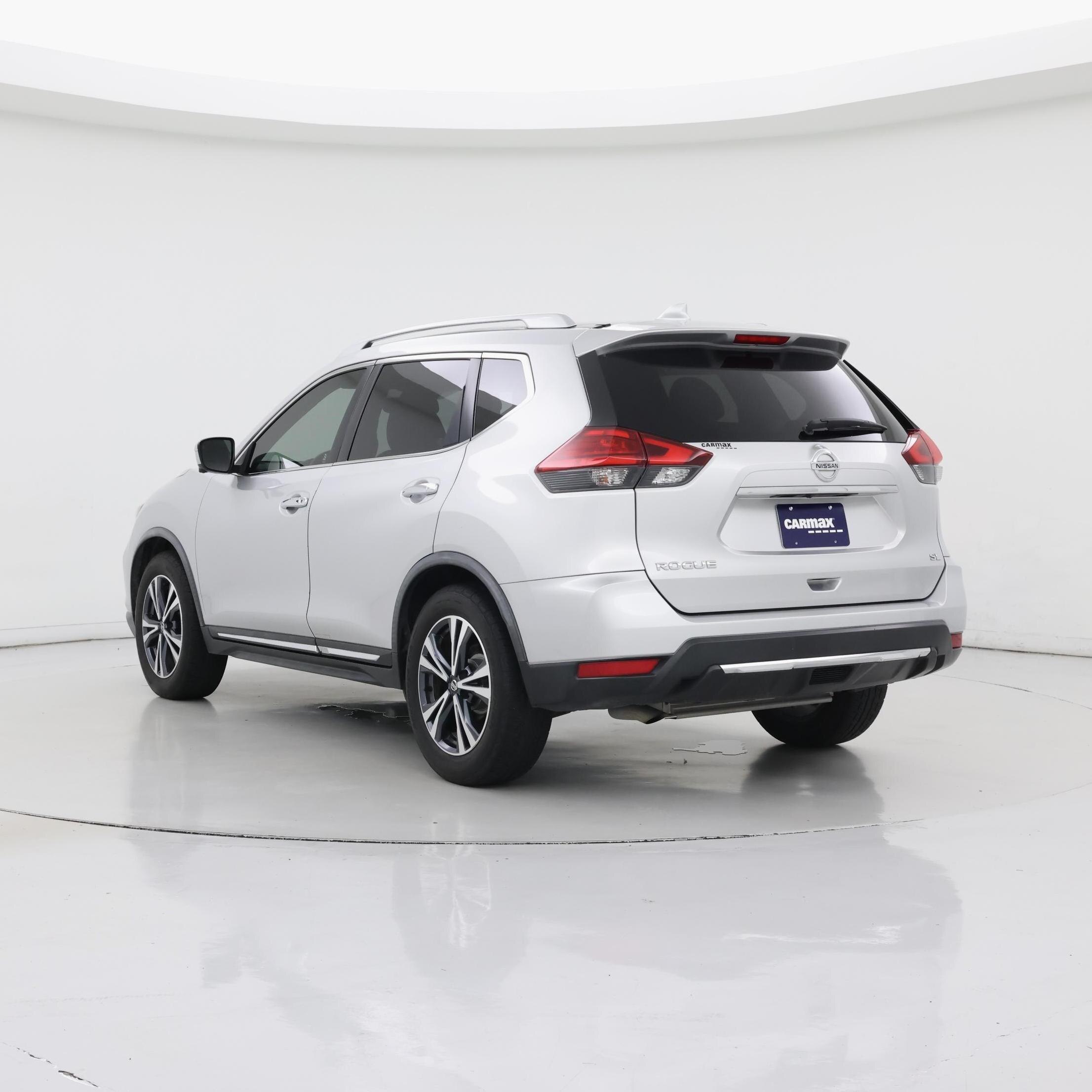 Thumbnail: 2017 Nissan Rogue - 2