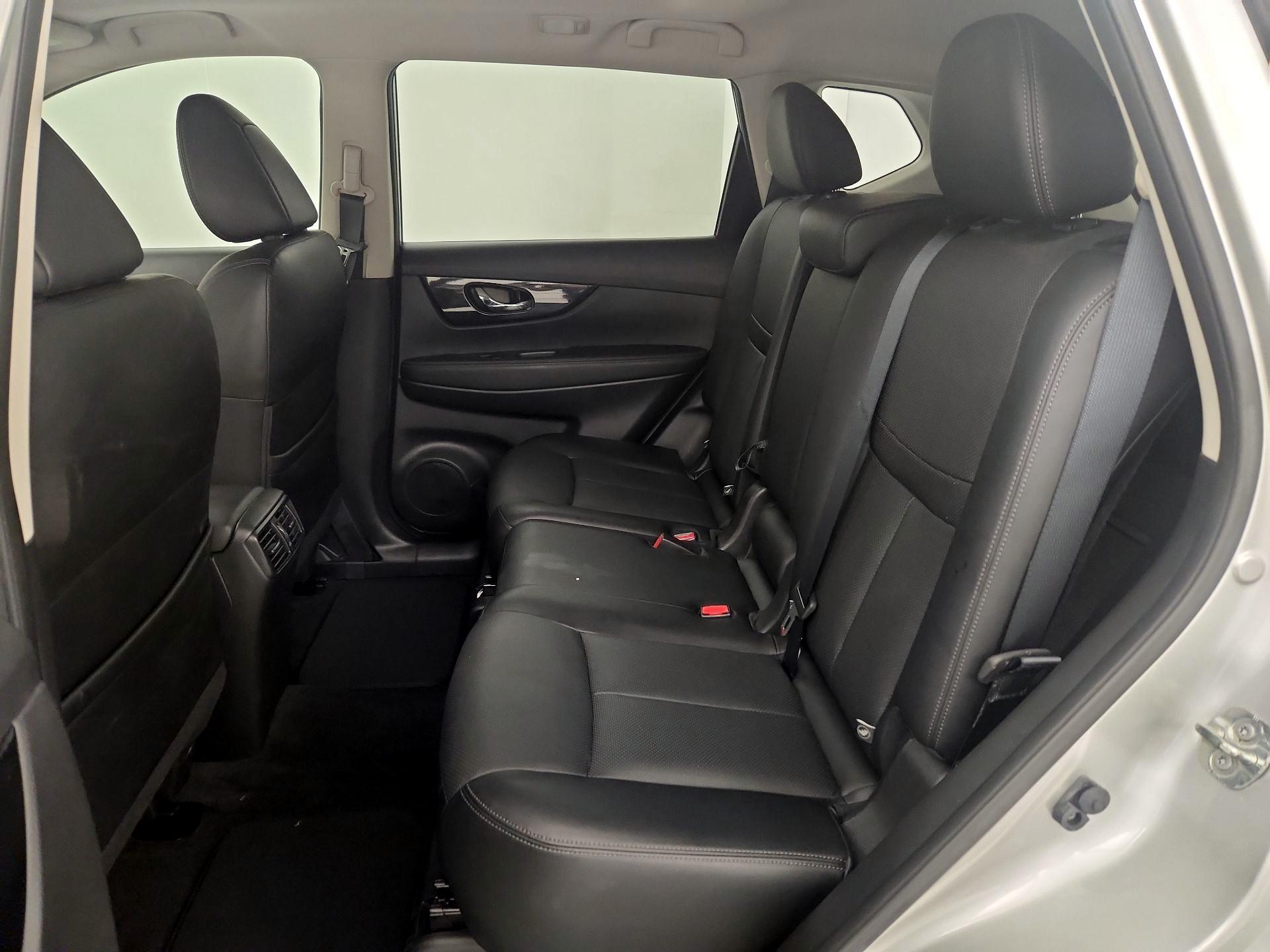 Thumbnail: 2017 Nissan Rogue - 19