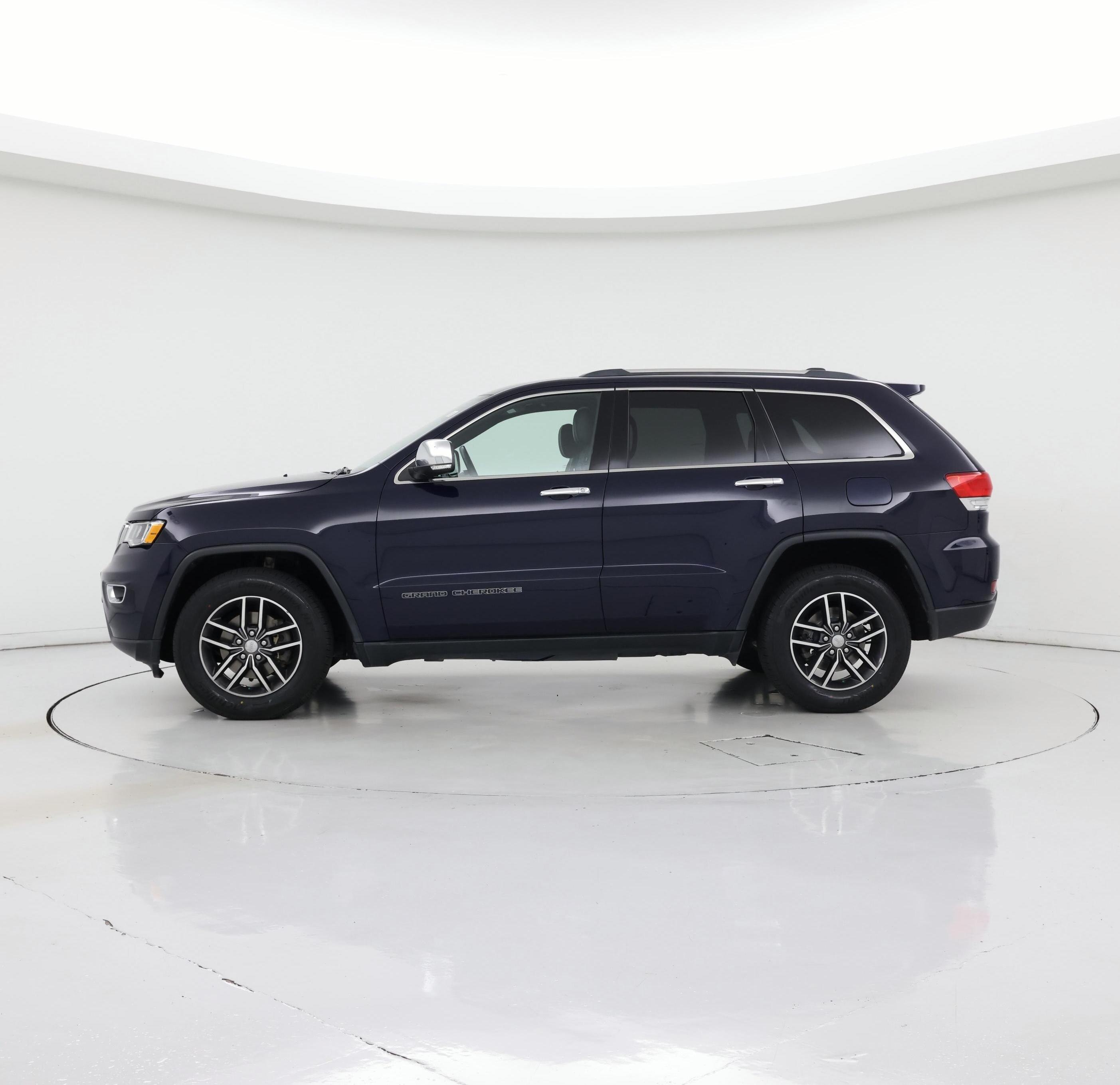 Thumbnail: 2018 Jeep Grand Cherokee - 3