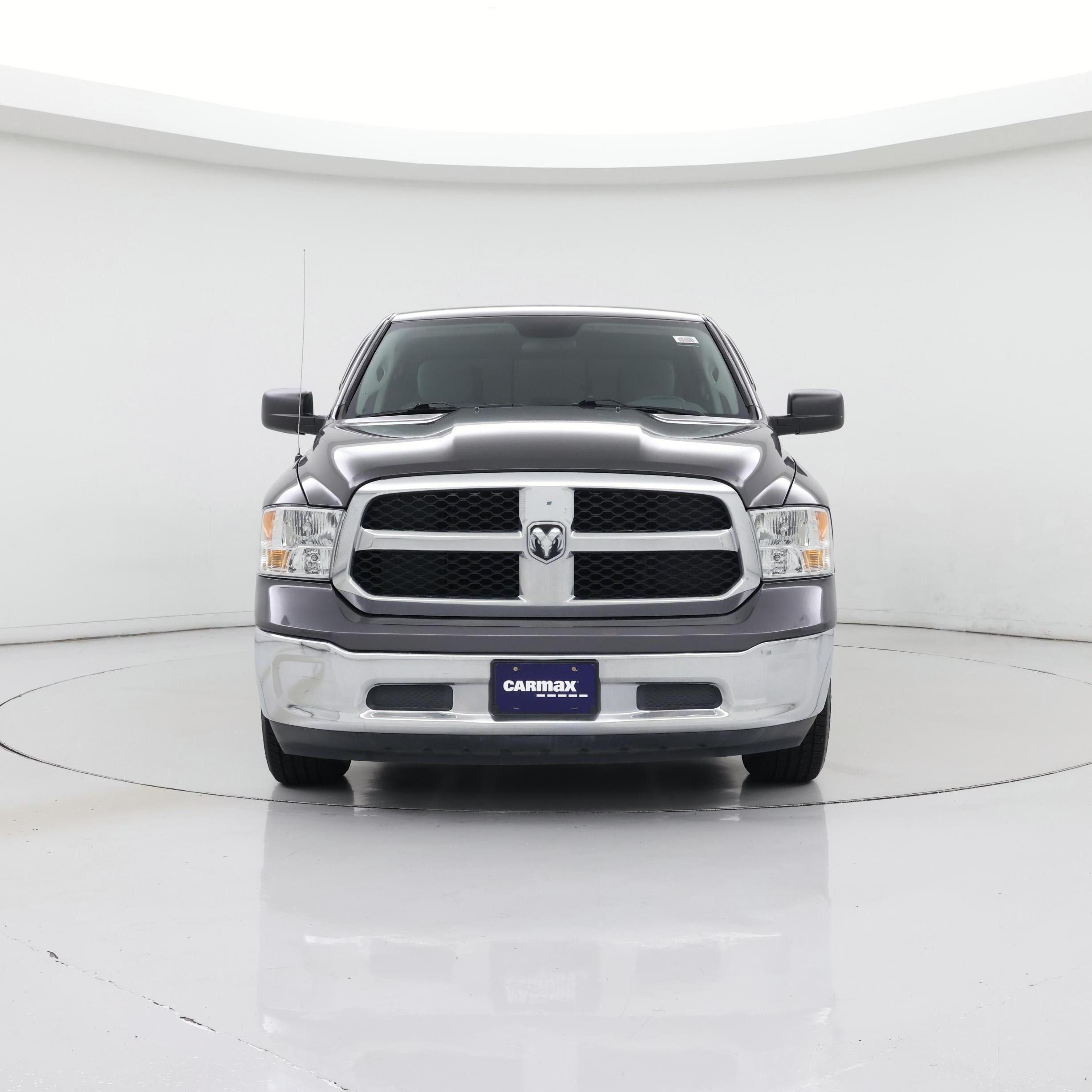 Thumbnail: 2019 RAM 1500 Classic - 5