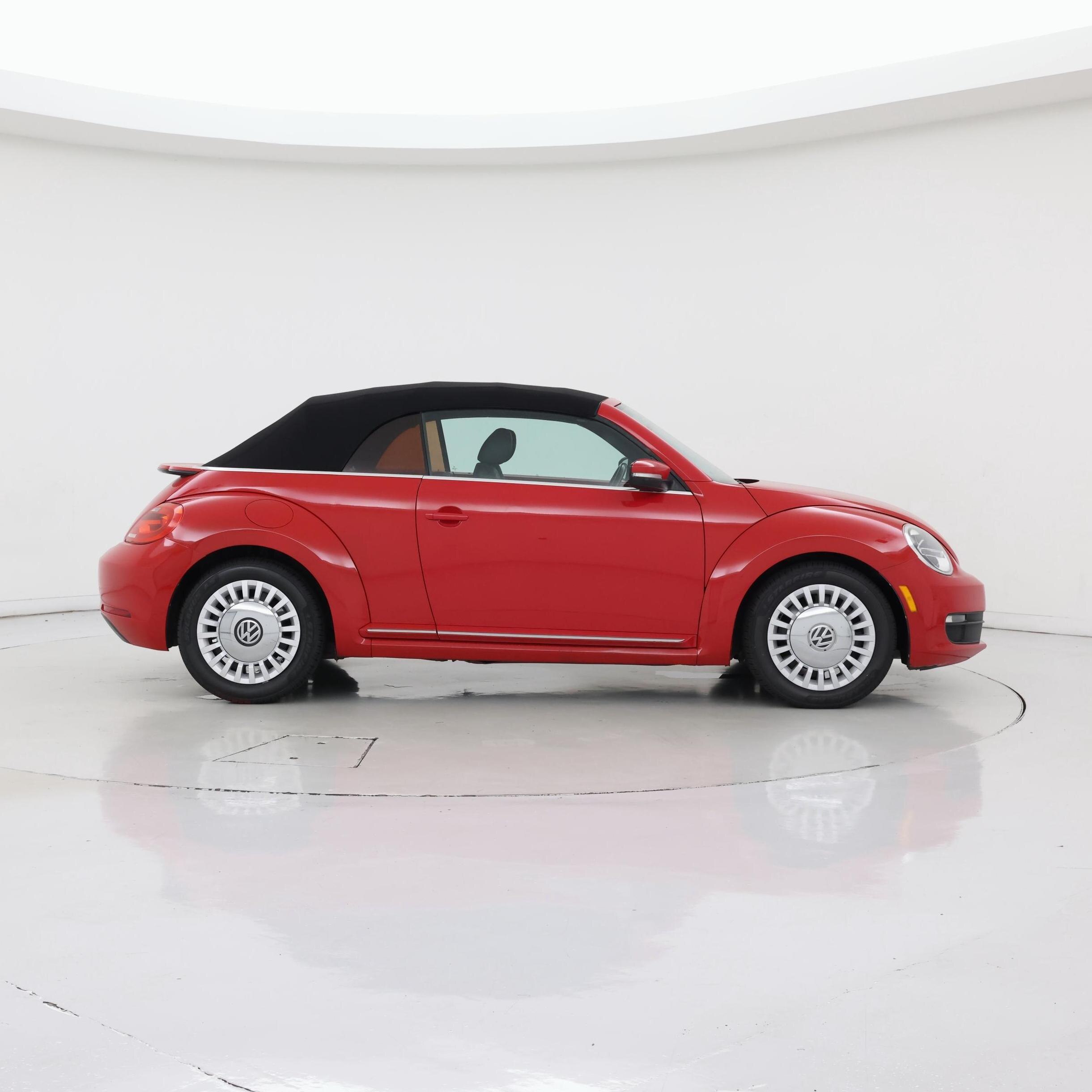 Thumbnail: 2014 Volkswagen Beetle - 7