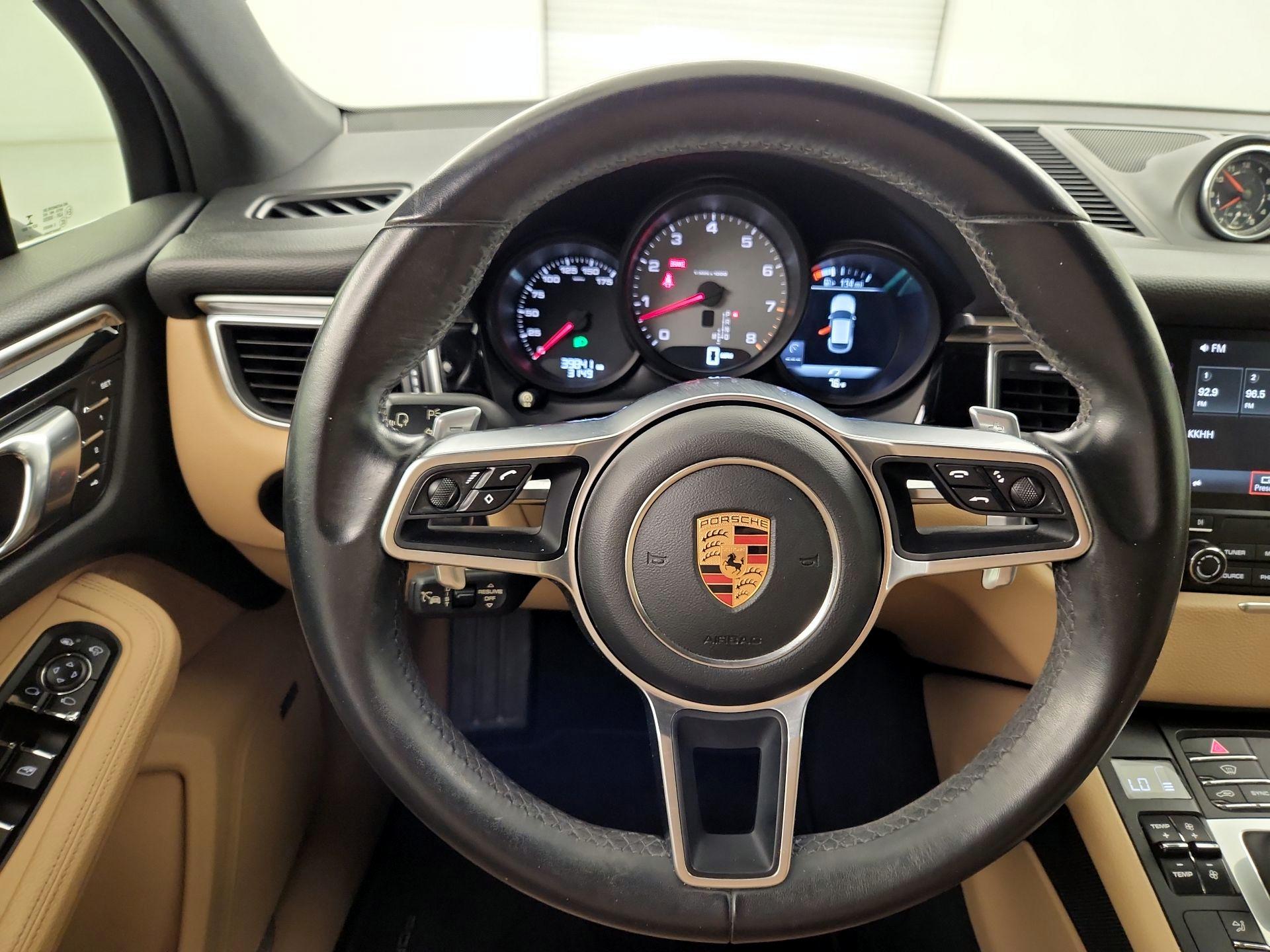 Thumbnail: 2018 Porsche Macan - 10