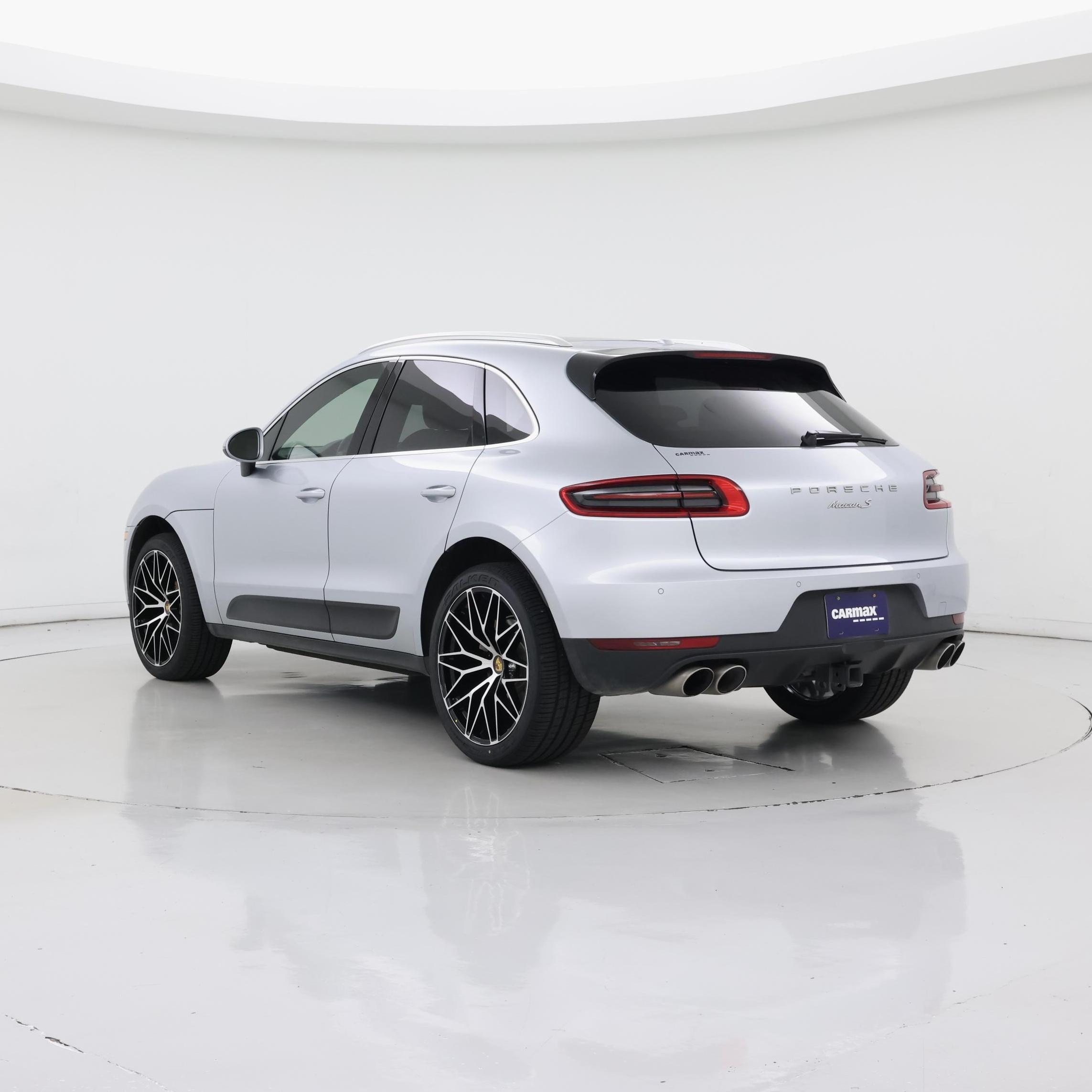 Thumbnail: 2018 Porsche Macan - 2