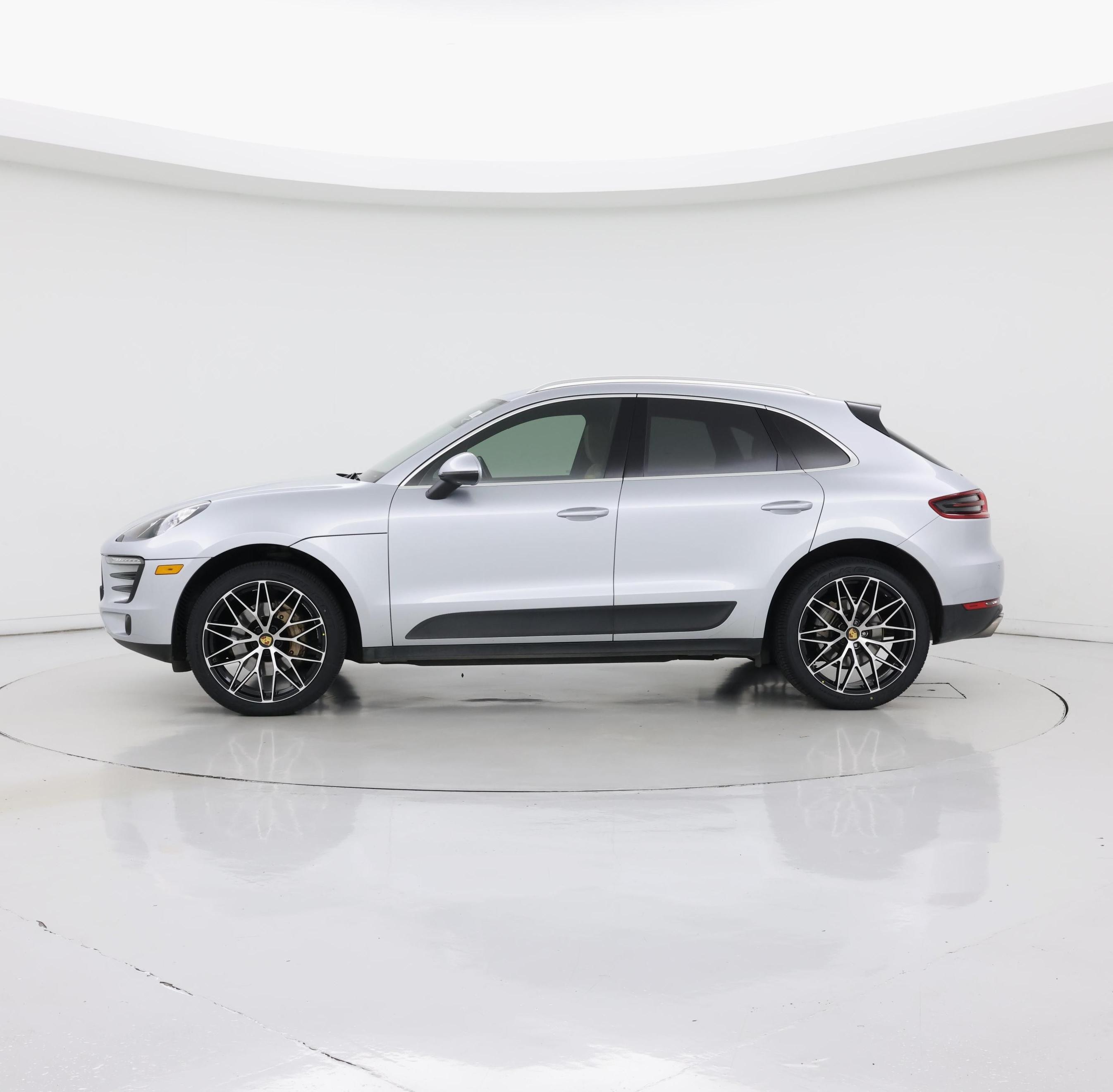 Thumbnail: 2018 Porsche Macan - 3