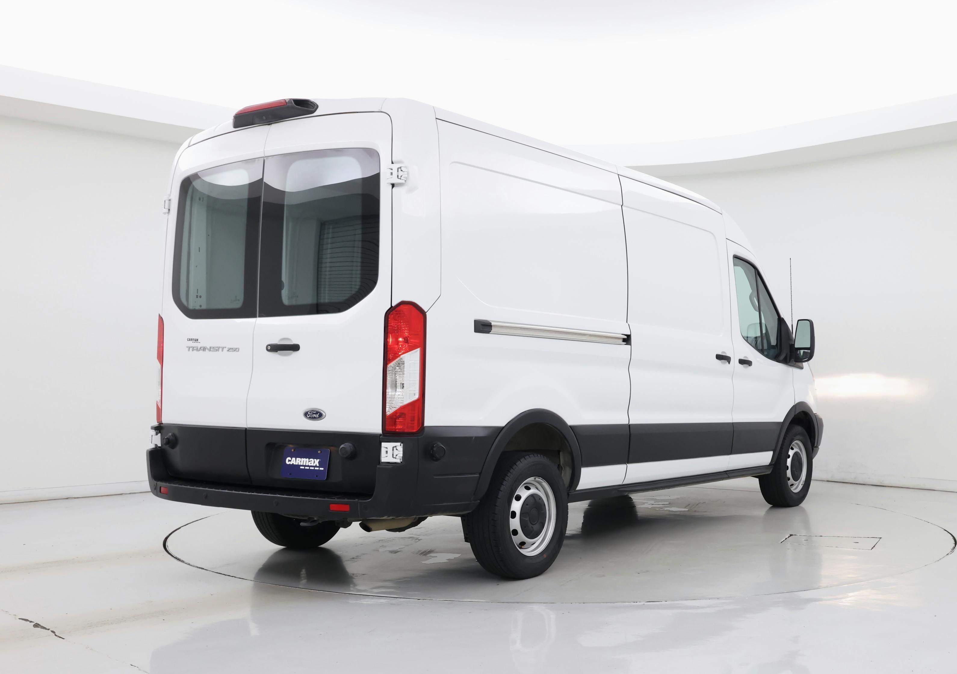 Thumbnail: 2019 Ford Transit Series - 8