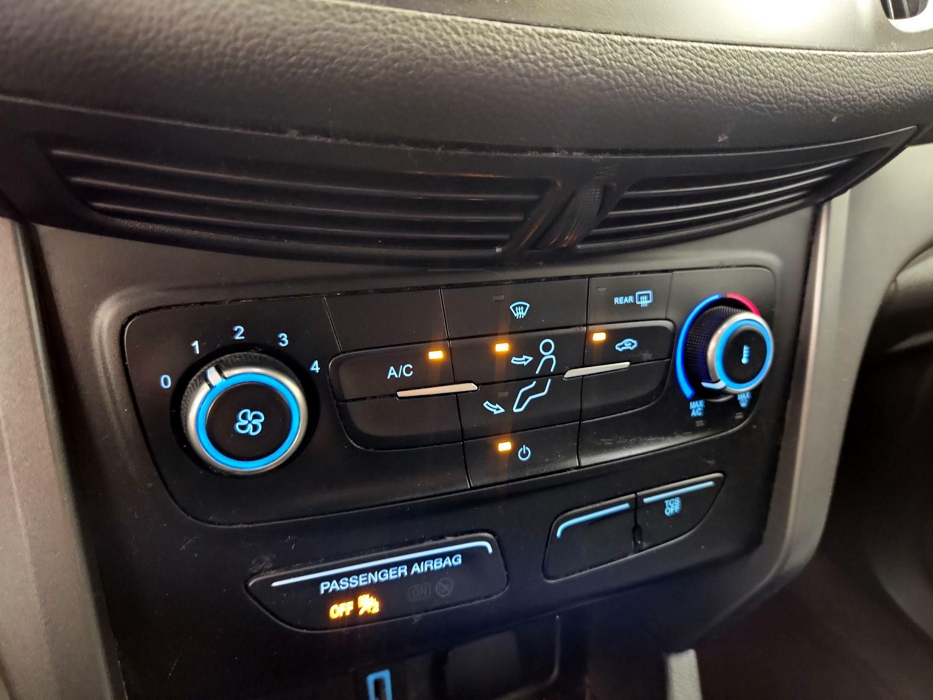 Thumbnail: 2019 Ford Escape - 16