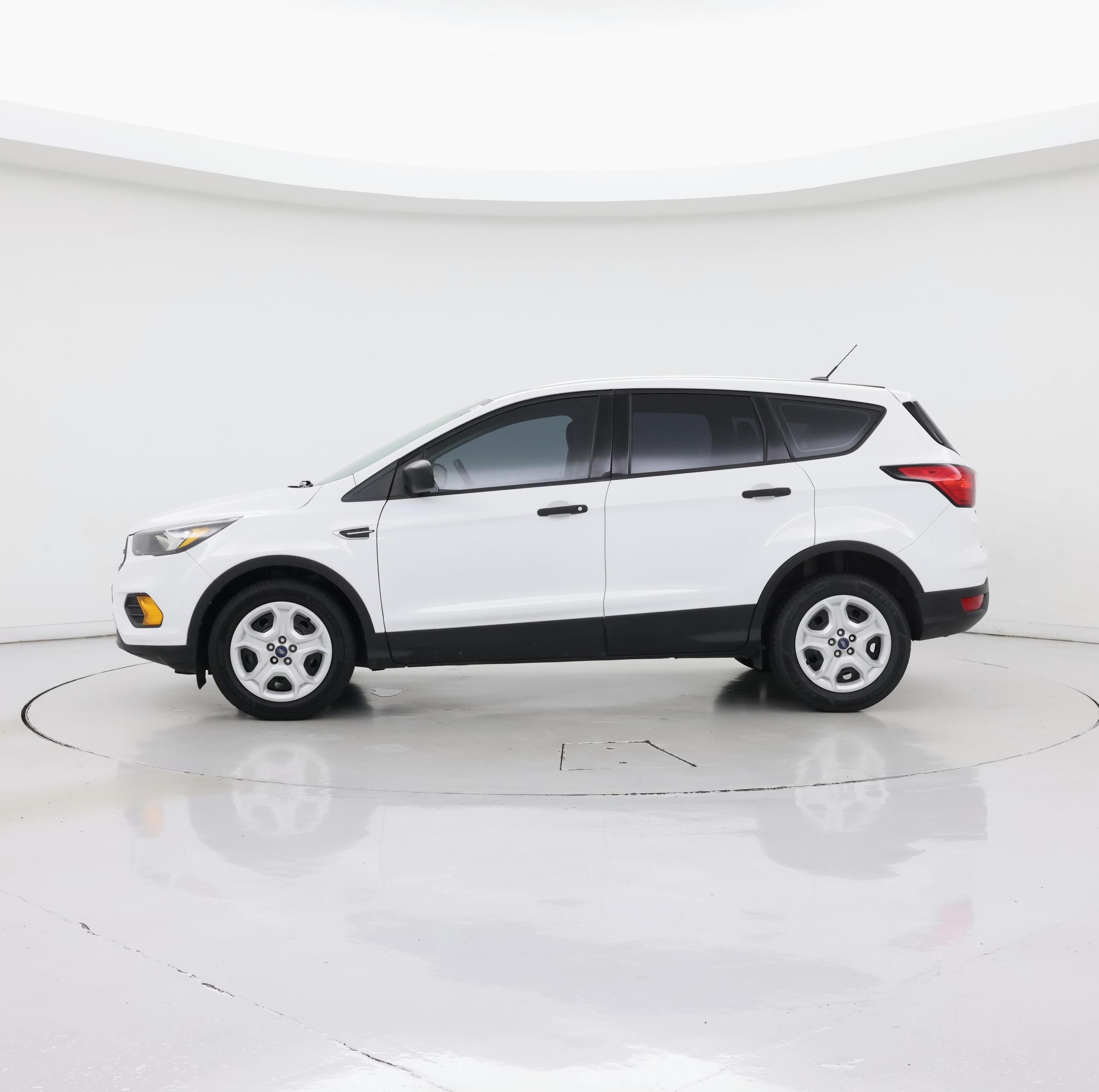 Thumbnail: 2019 Ford Escape - 3