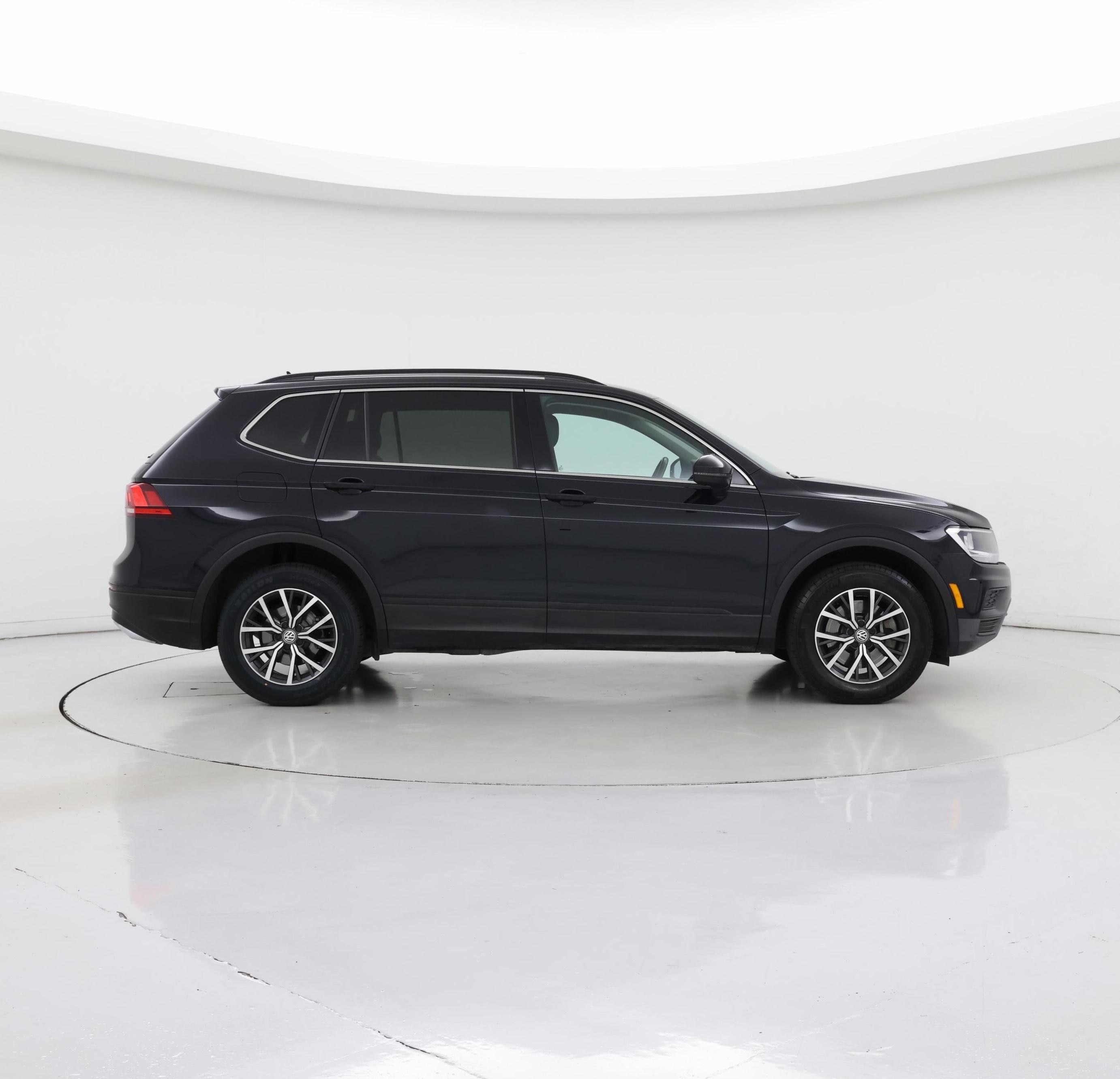 Thumbnail: 2019 Volkswagen Tiguan - 7