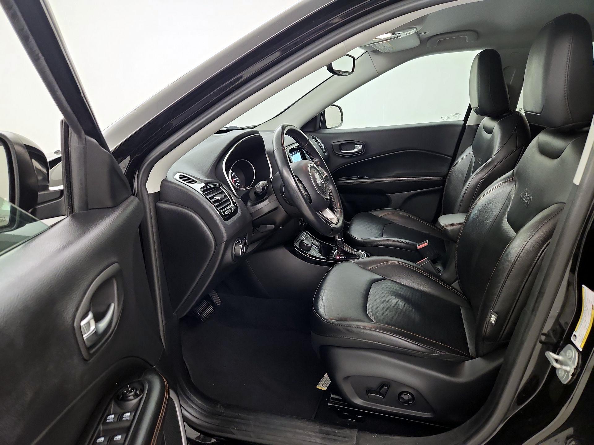 Thumbnail: 2018 Jeep Compass - 11