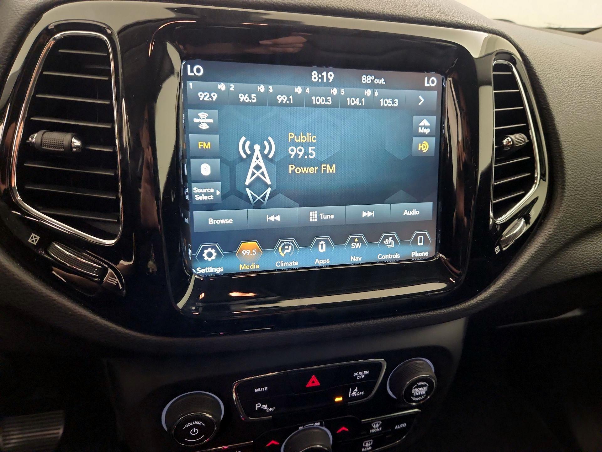 Thumbnail: 2018 Jeep Compass - 16