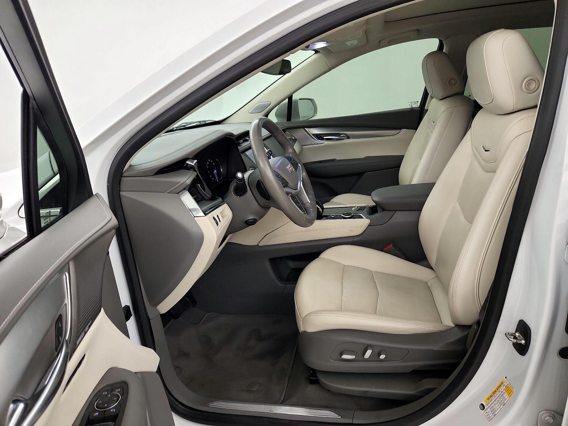 Thumbnail: 2020 Cadillac XT5 - 11