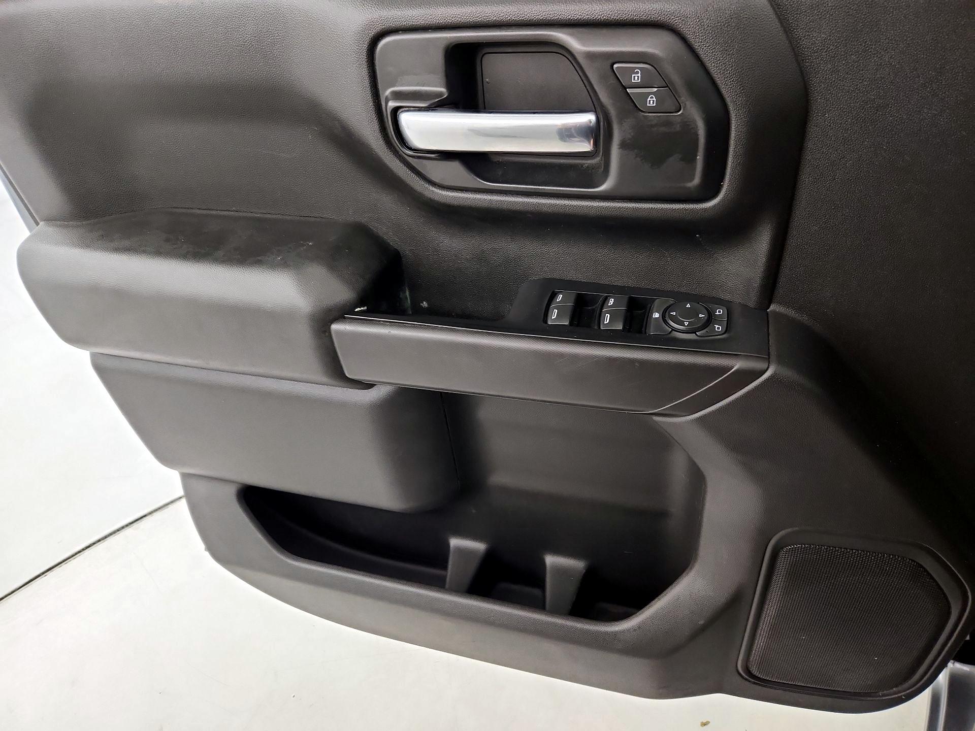 Thumbnail: 2020 Chevrolet Silverado 1500 - 12