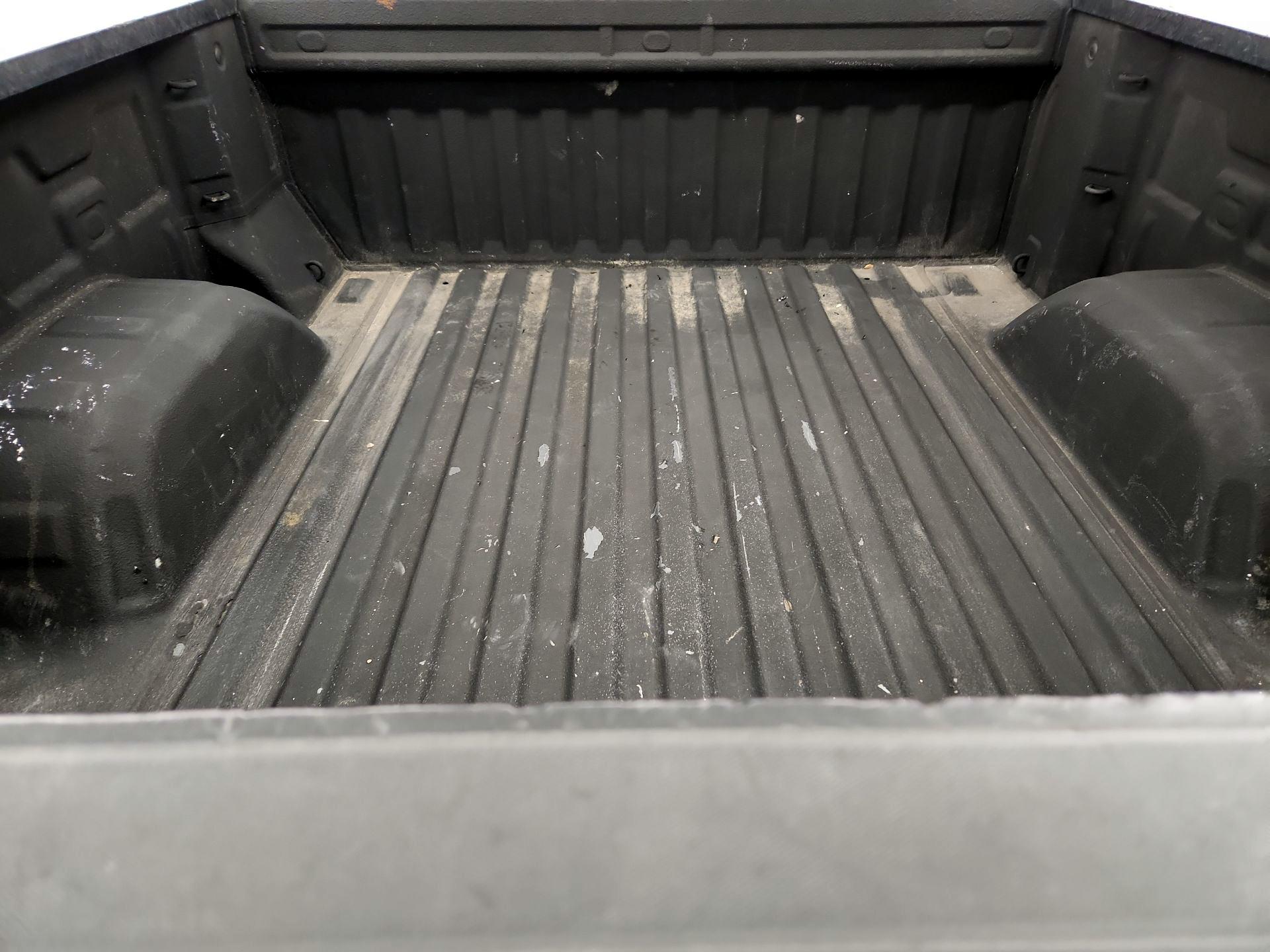 Thumbnail: 2020 Chevrolet Silverado 1500 - 20