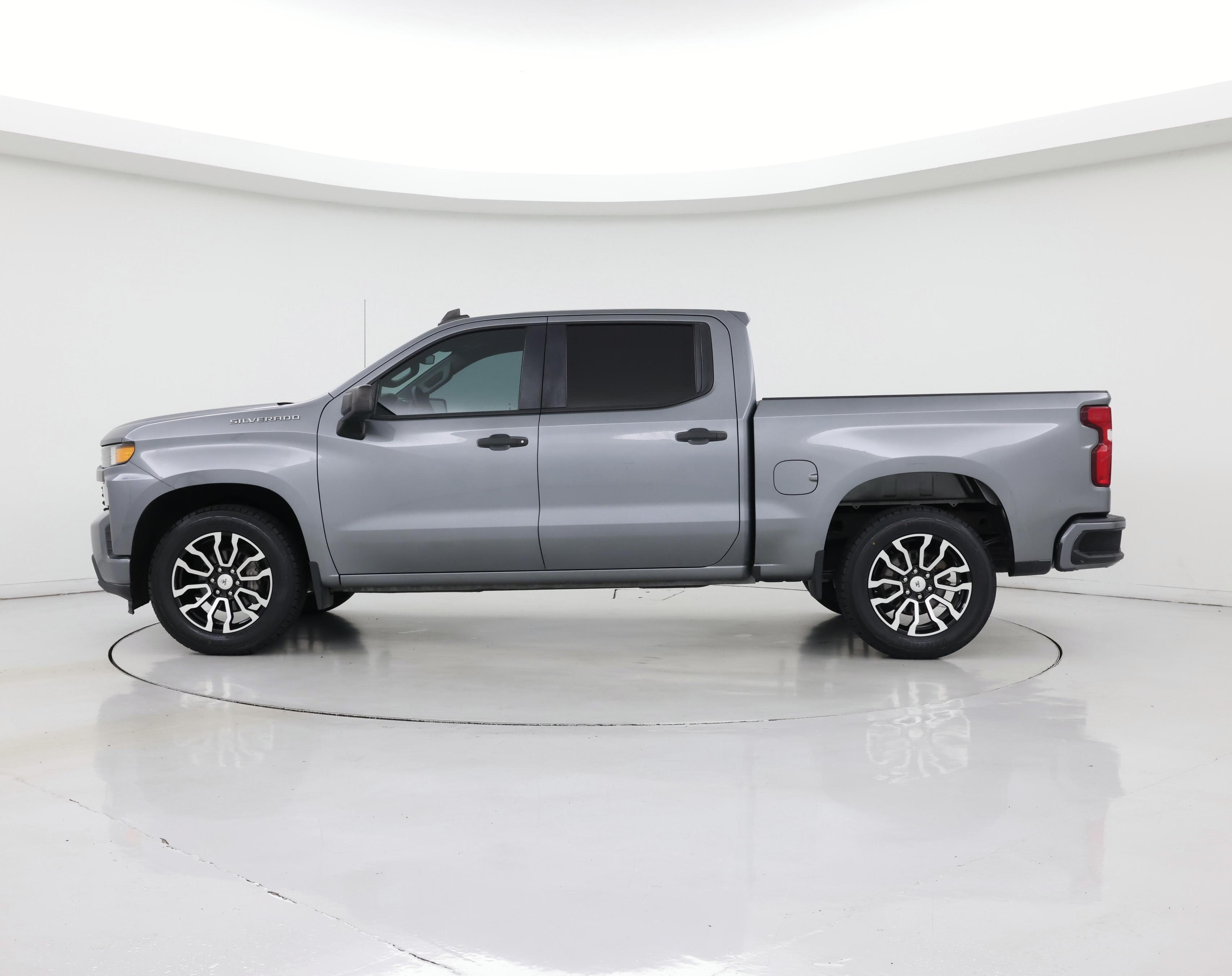 Thumbnail: 2020 Chevrolet Silverado 1500 - 3