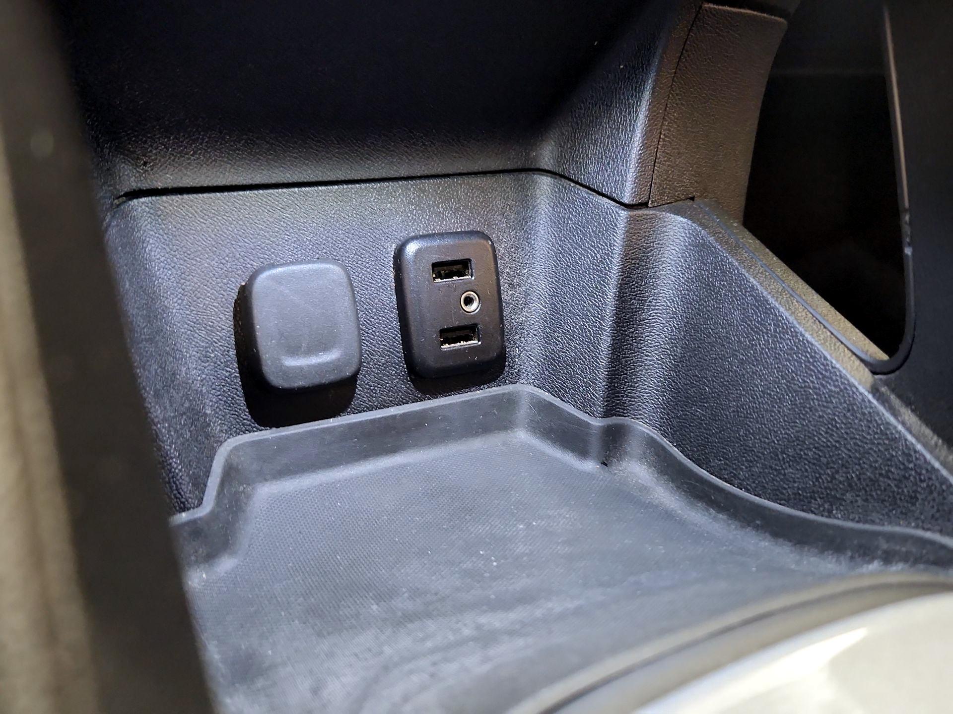 Thumbnail: 2018 Chevrolet Volt - 18