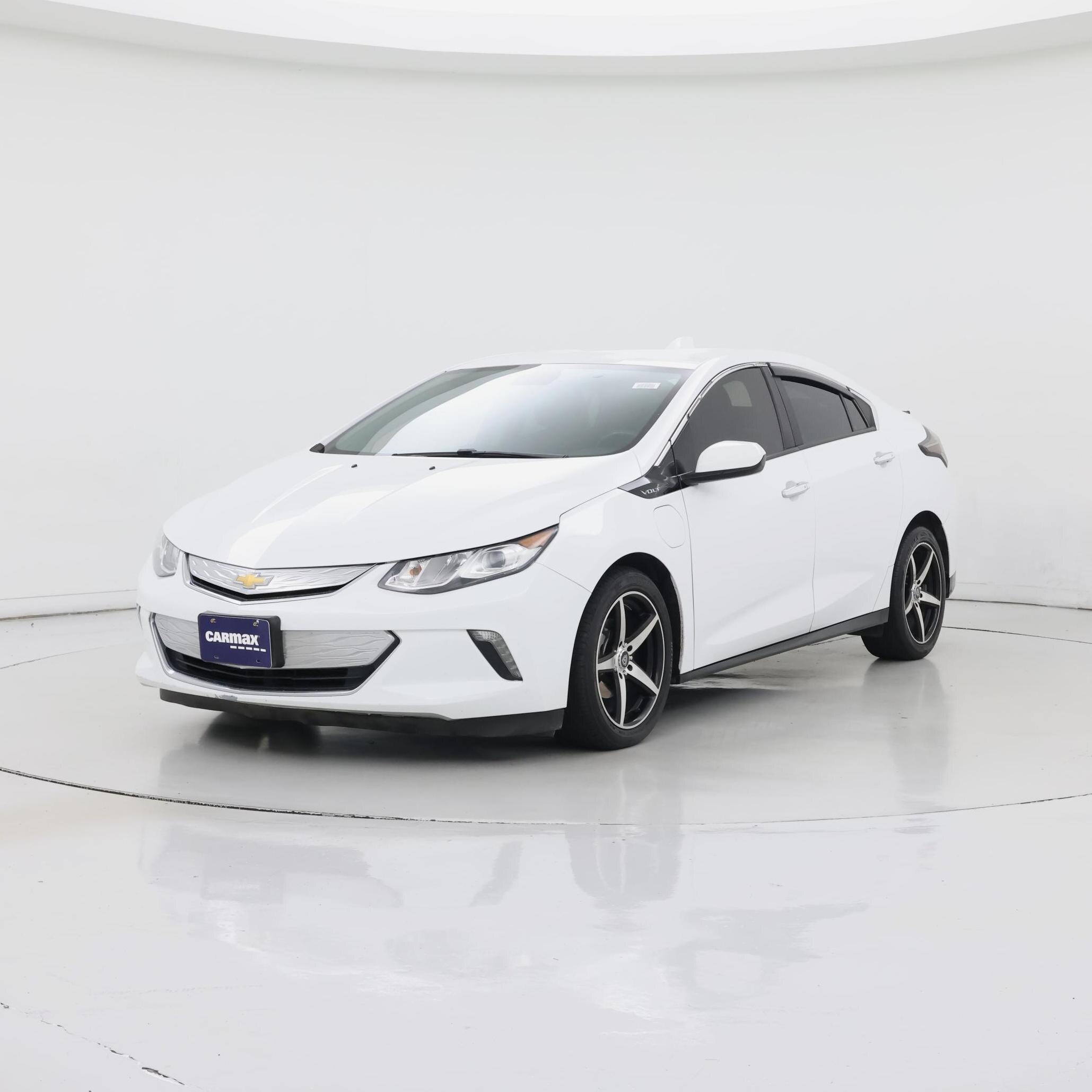 Thumbnail: 2018 Chevrolet Volt - 4
