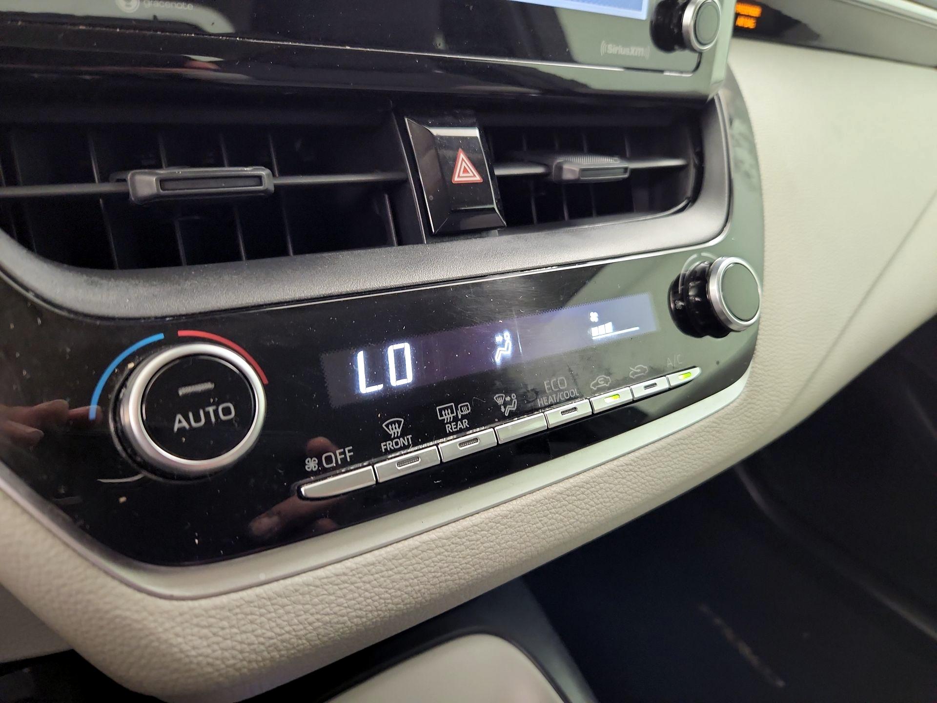 Thumbnail: 2021 Toyota Corolla - 16