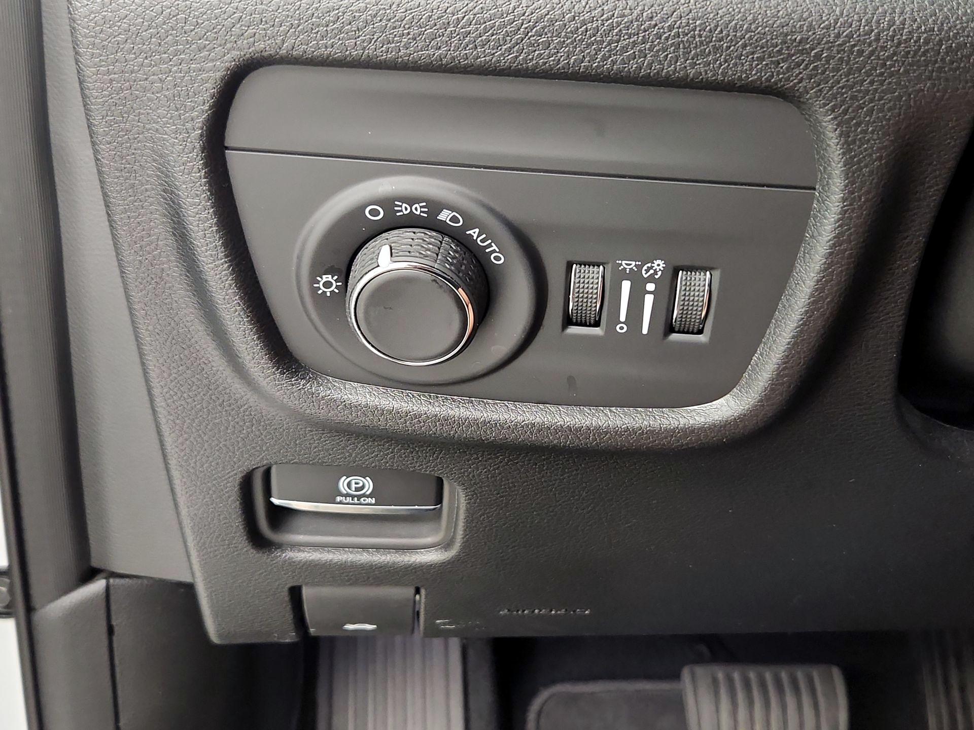 Thumbnail: 2024 Jeep Grand Cherokee - 13