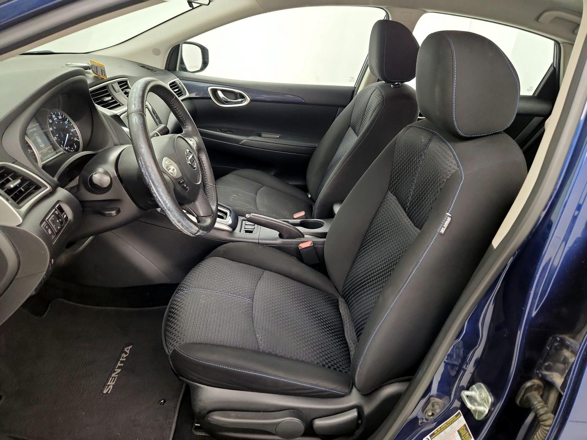 Thumbnail: 2019 Nissan Sentra - 11