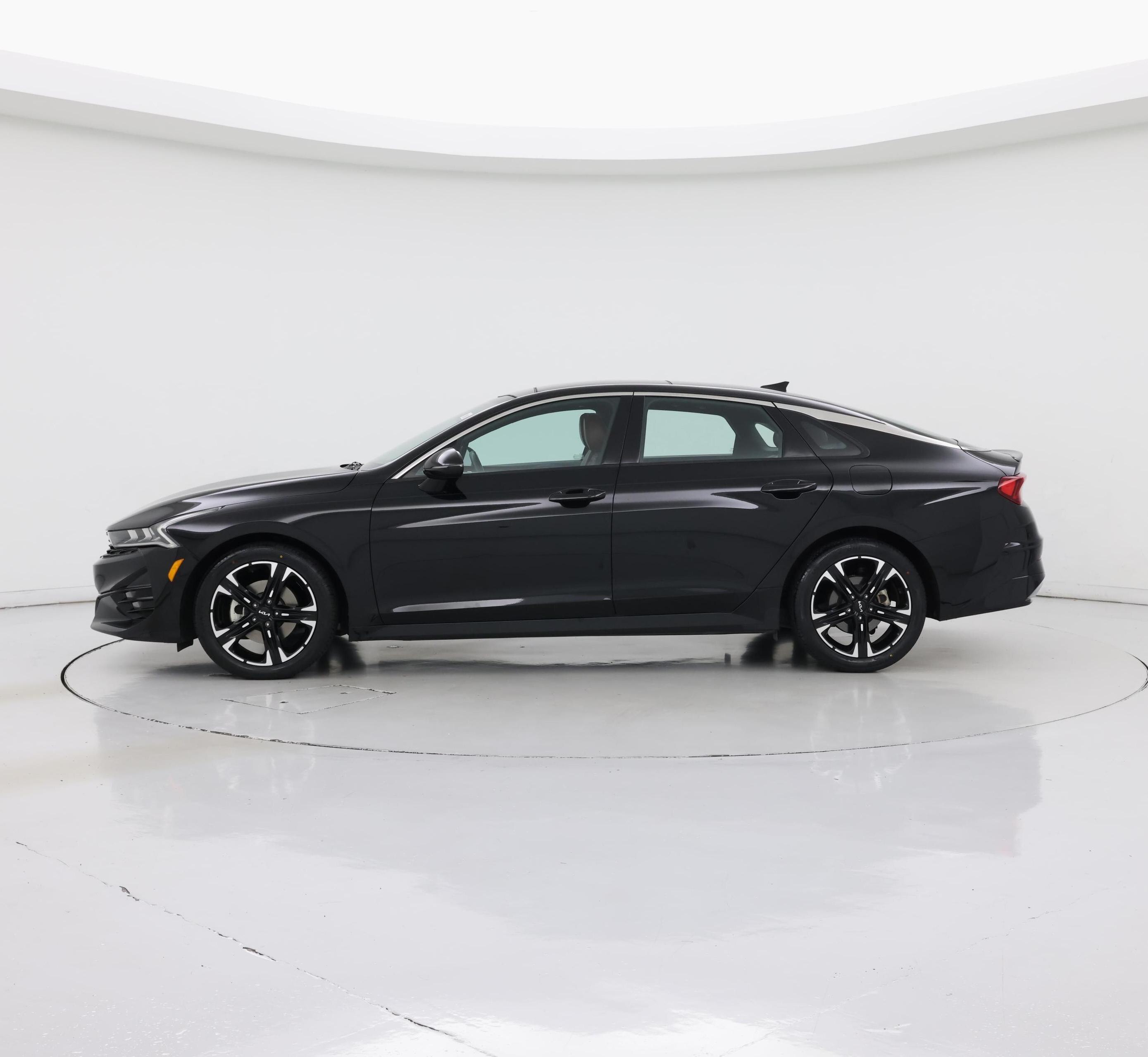 Thumbnail: 2022 Kia K5 - 3
