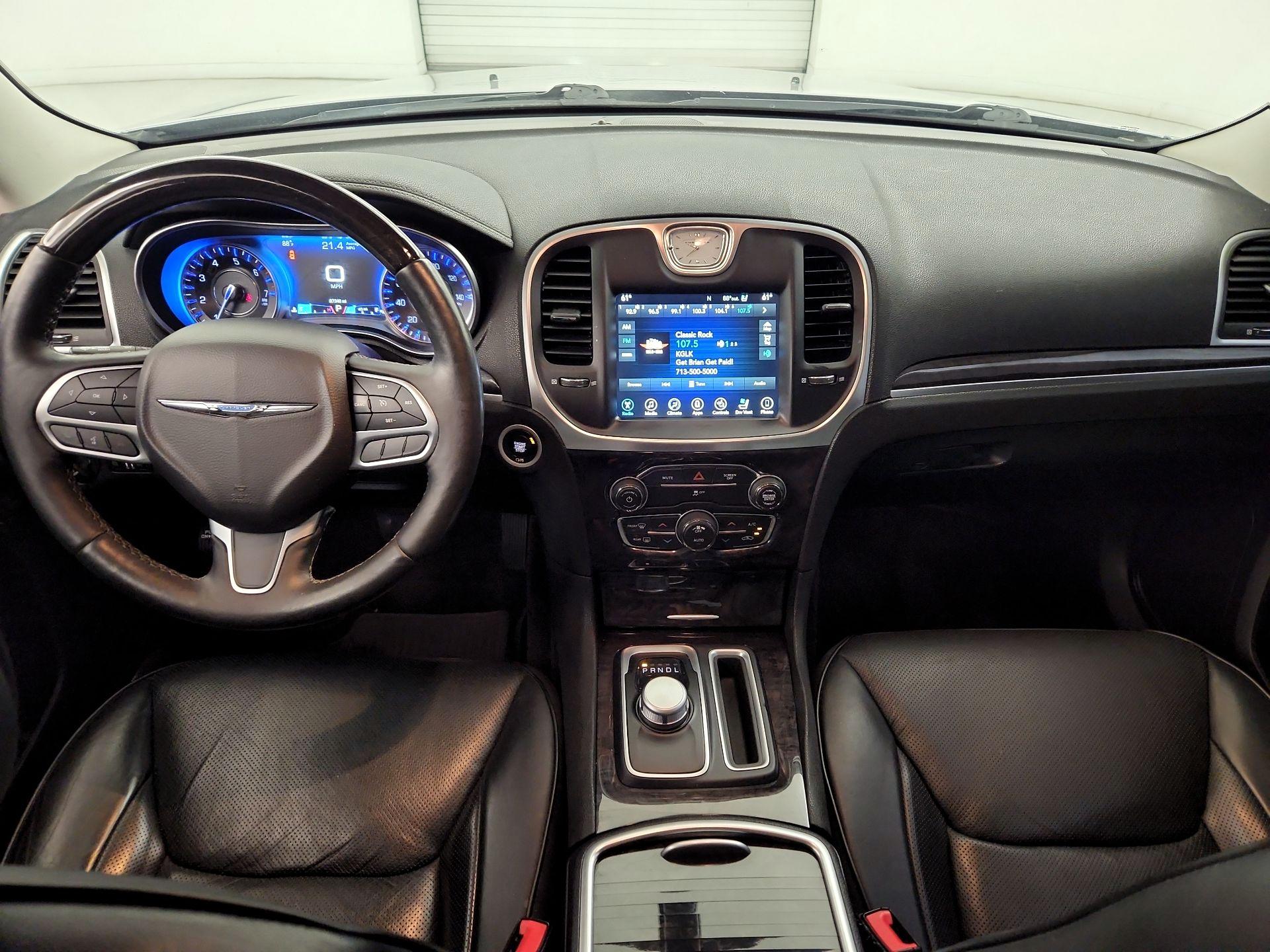 Thumbnail: 2017 Chrysler 300 - 9