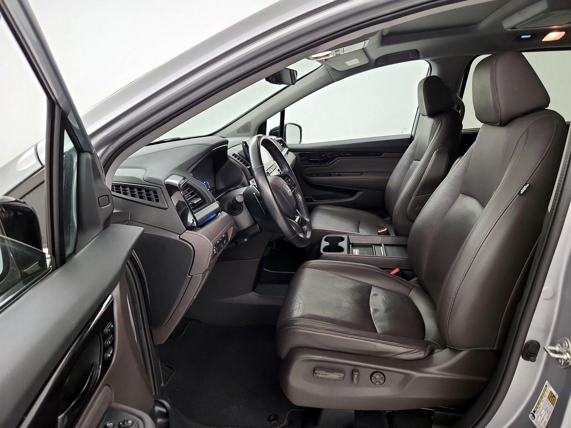 Thumbnail: 2019 Honda Odyssey - 11